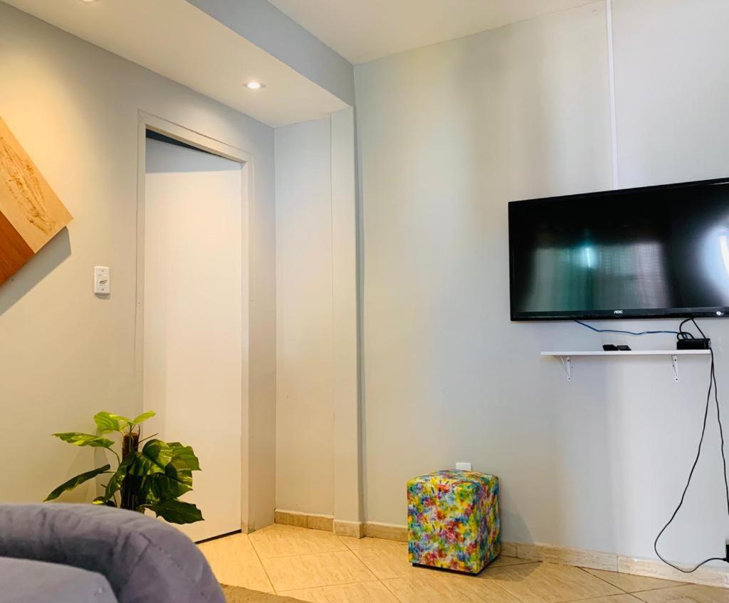 Large Double Room - Photo 21