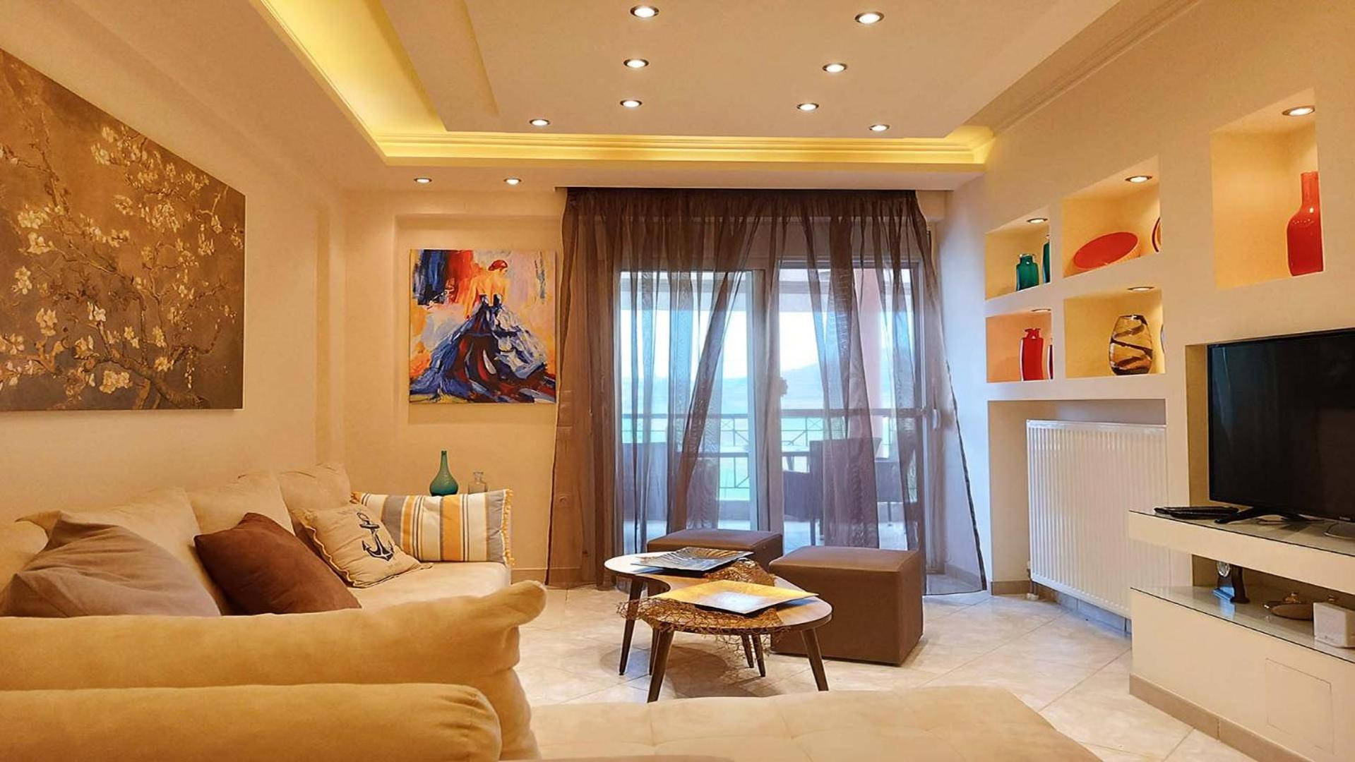 Two-Bedroom Deluxe Apartment with Balcony photo 1