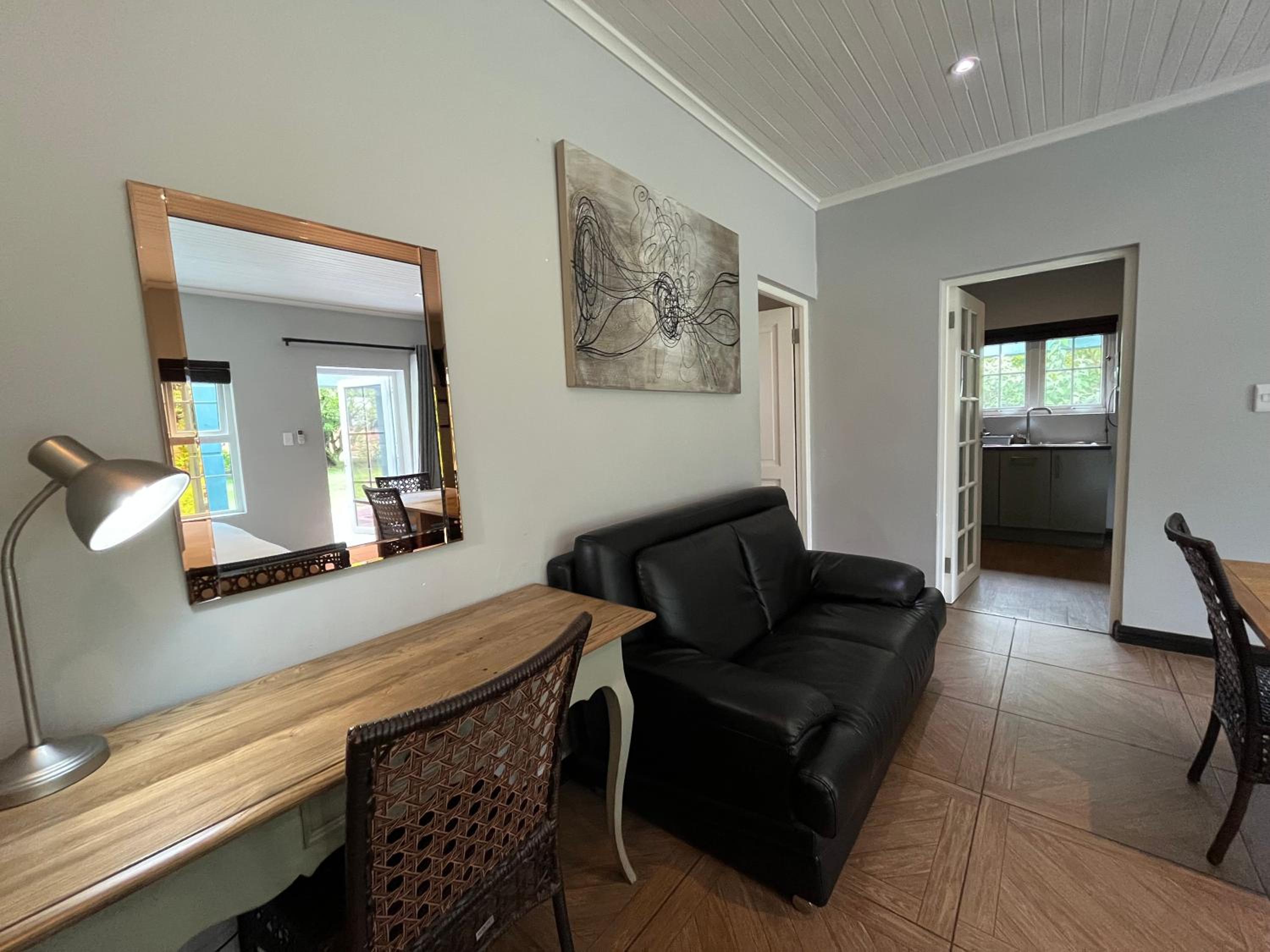 Deluxe Family Suite photo 3