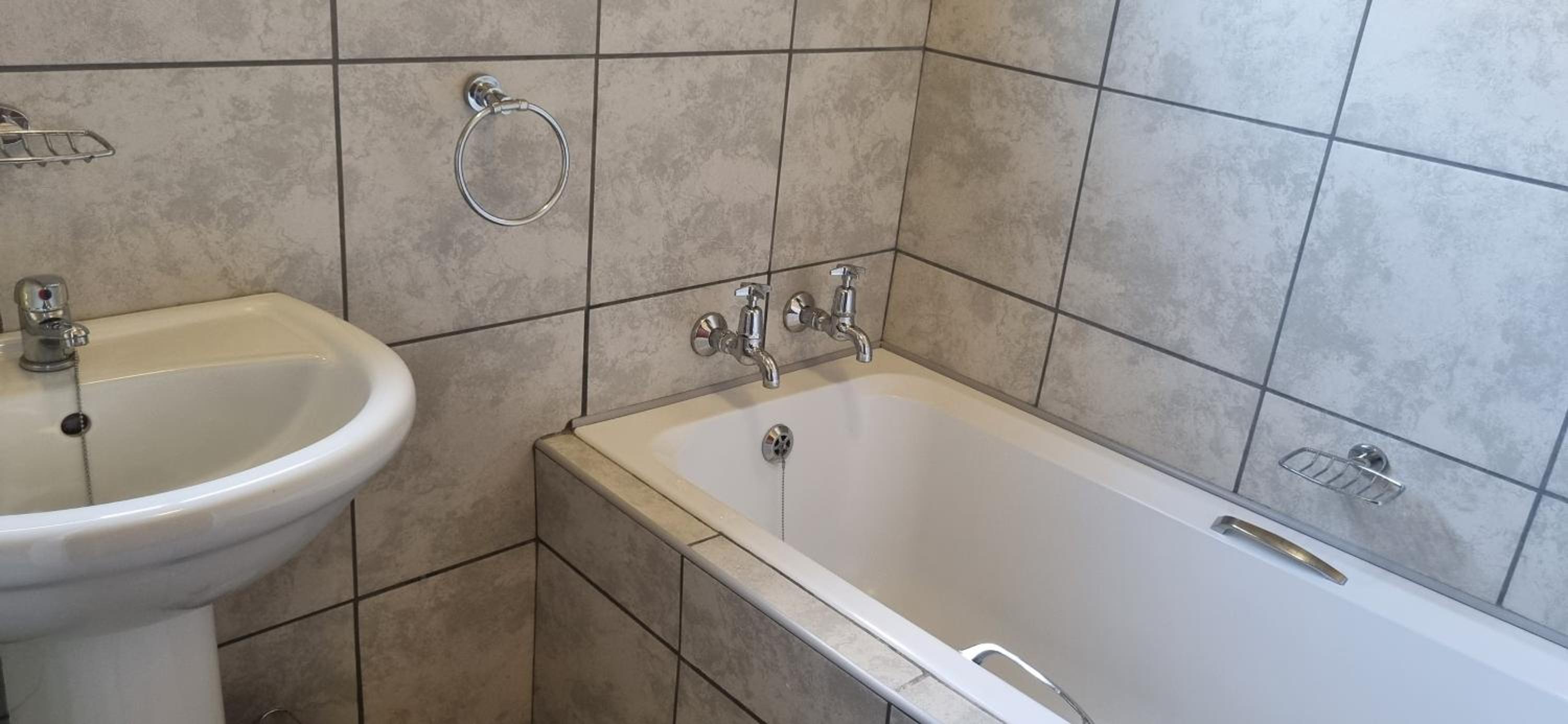 Comfort Apartment - Photo 21