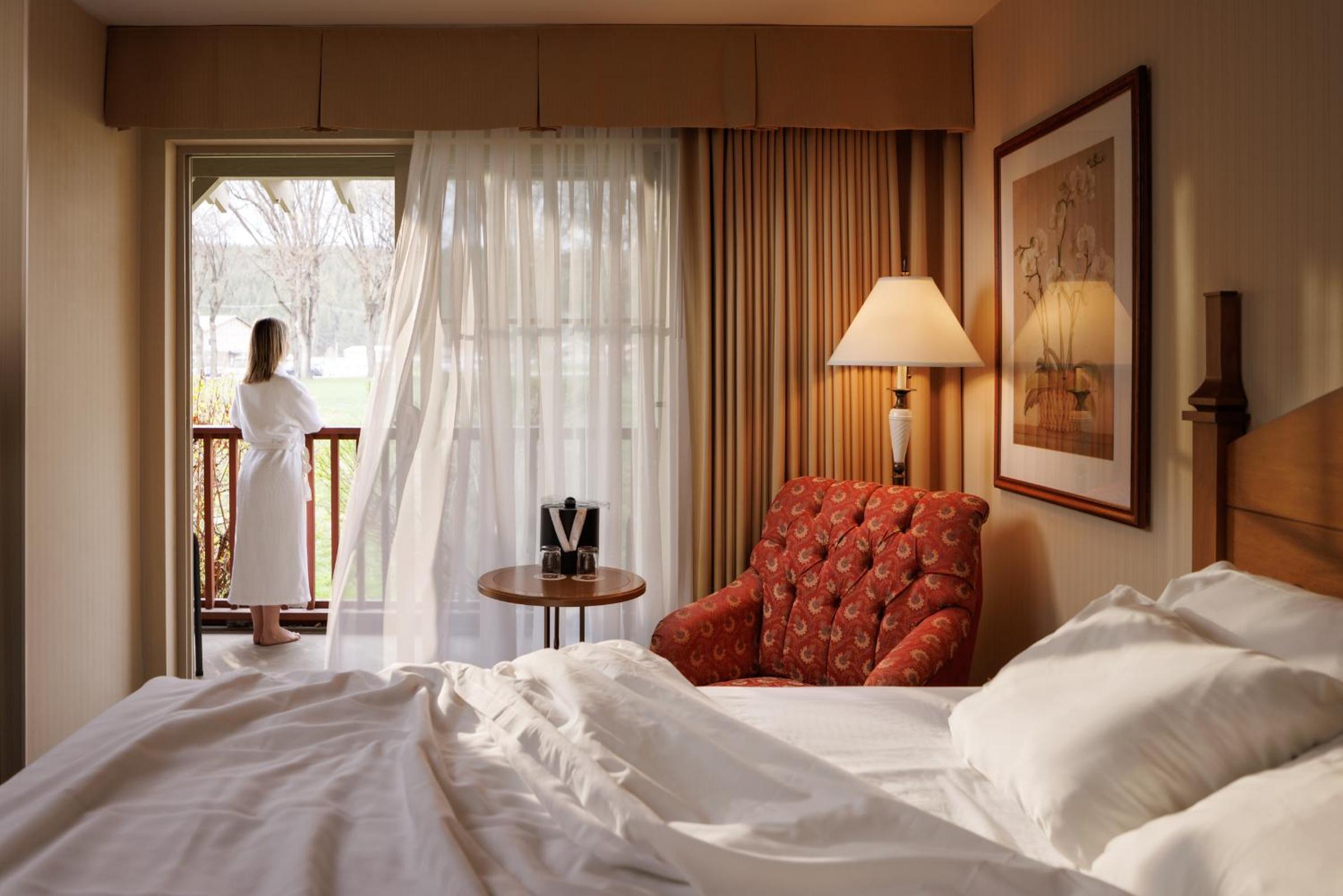Standard Queen Room - Photo 2