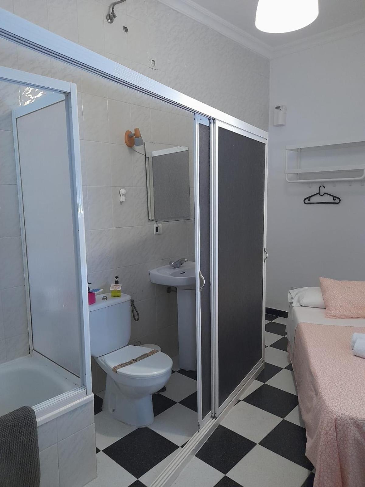 Double or Twin Room photo 3