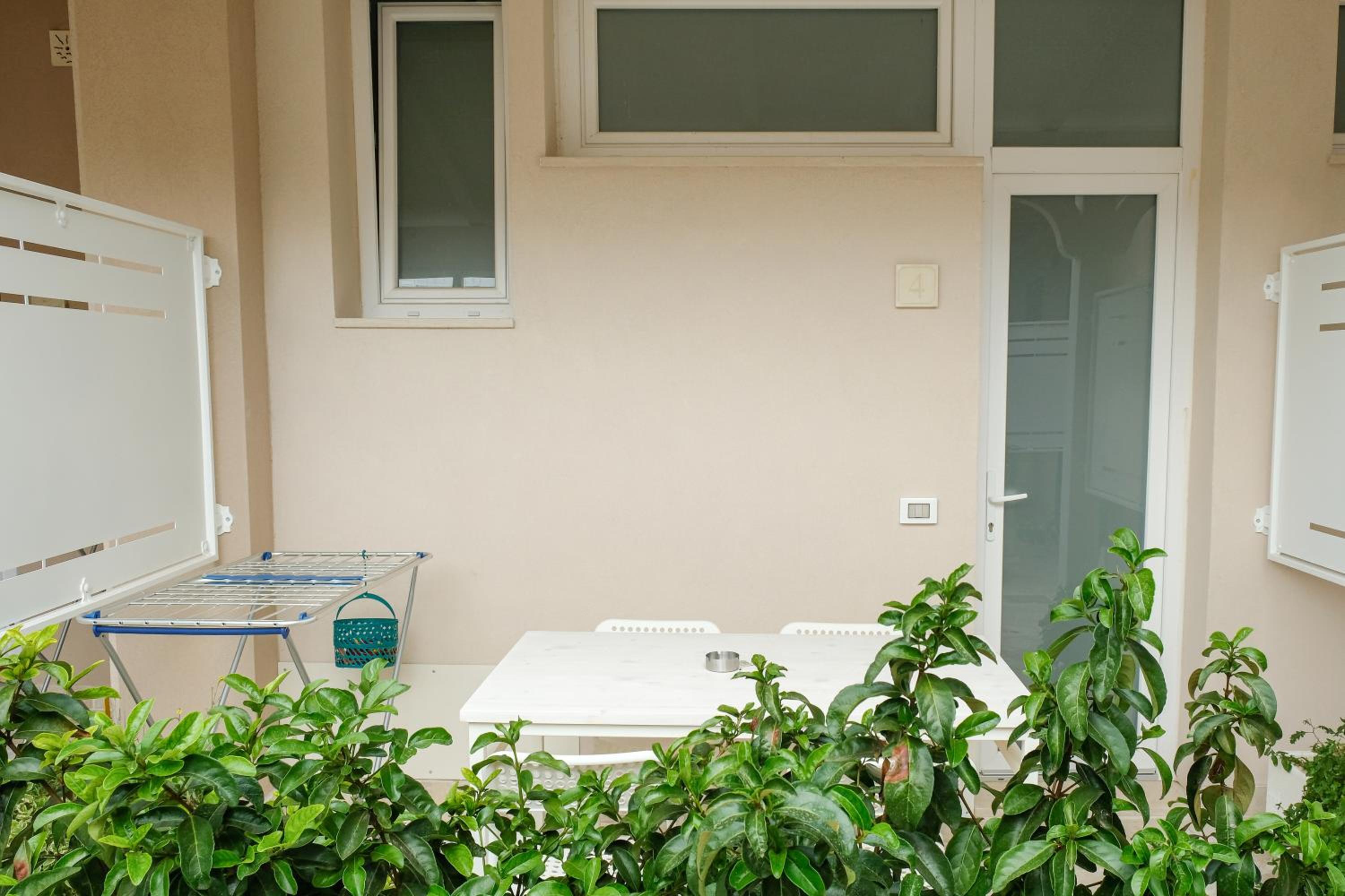 One-Bedroom House photo 2