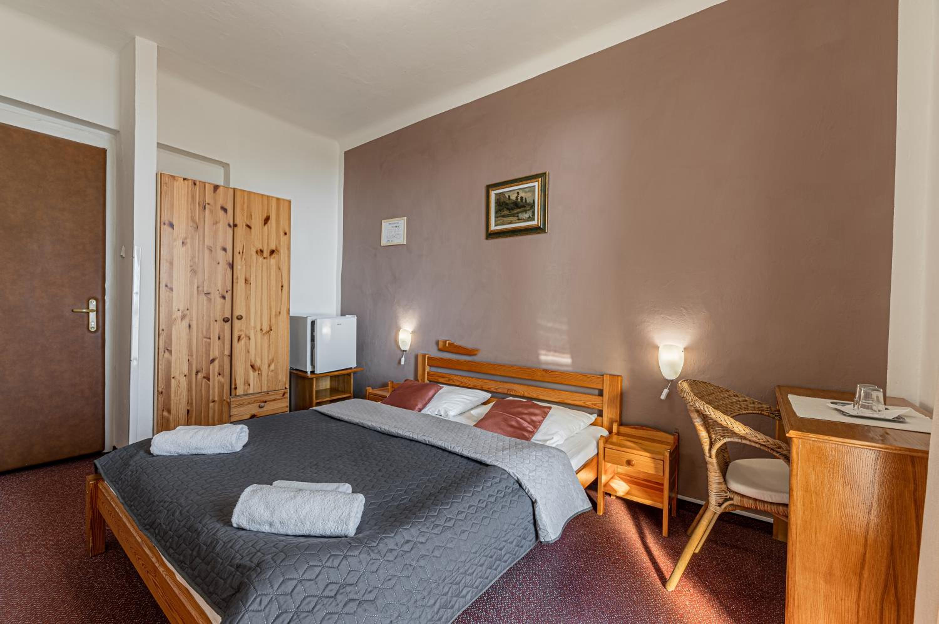 Double Room - Photo 4