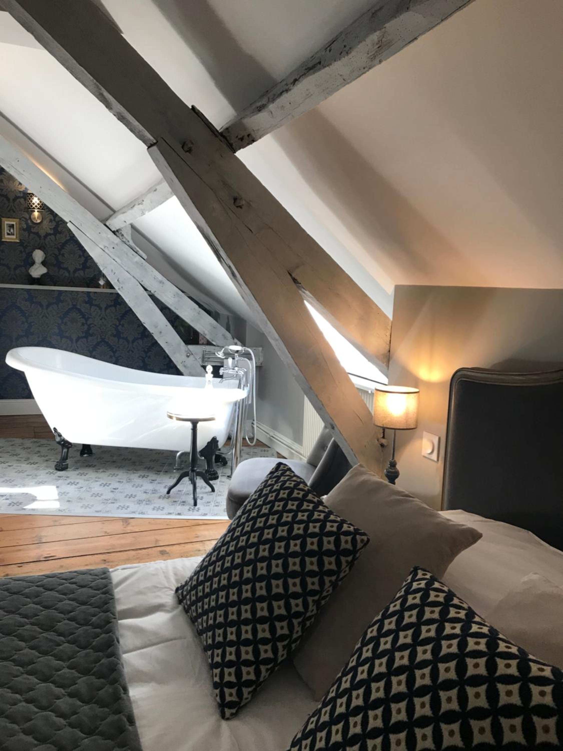 Deluxe Double Room with Bath