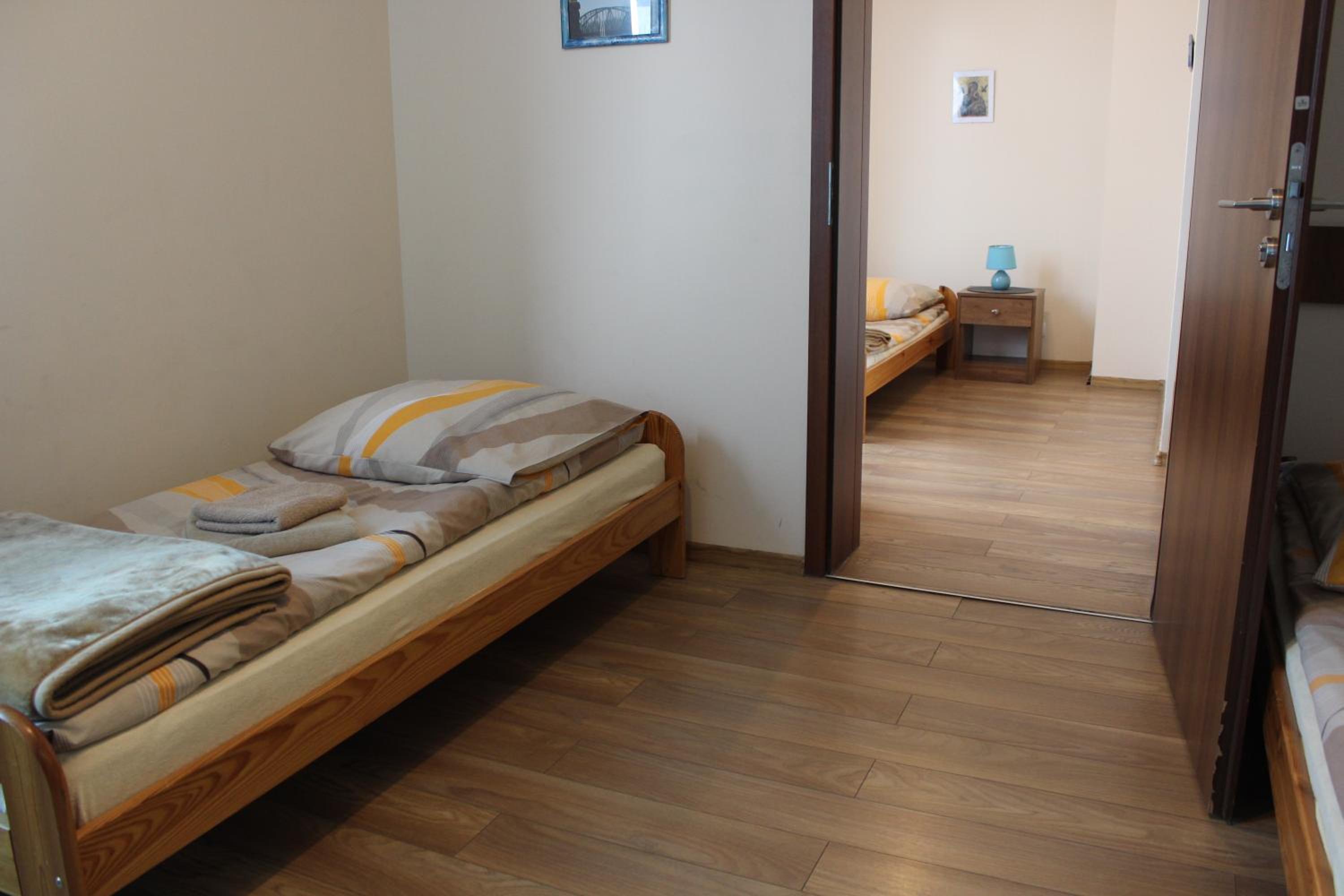 Triple Room with Private Bathroom - Photo 5