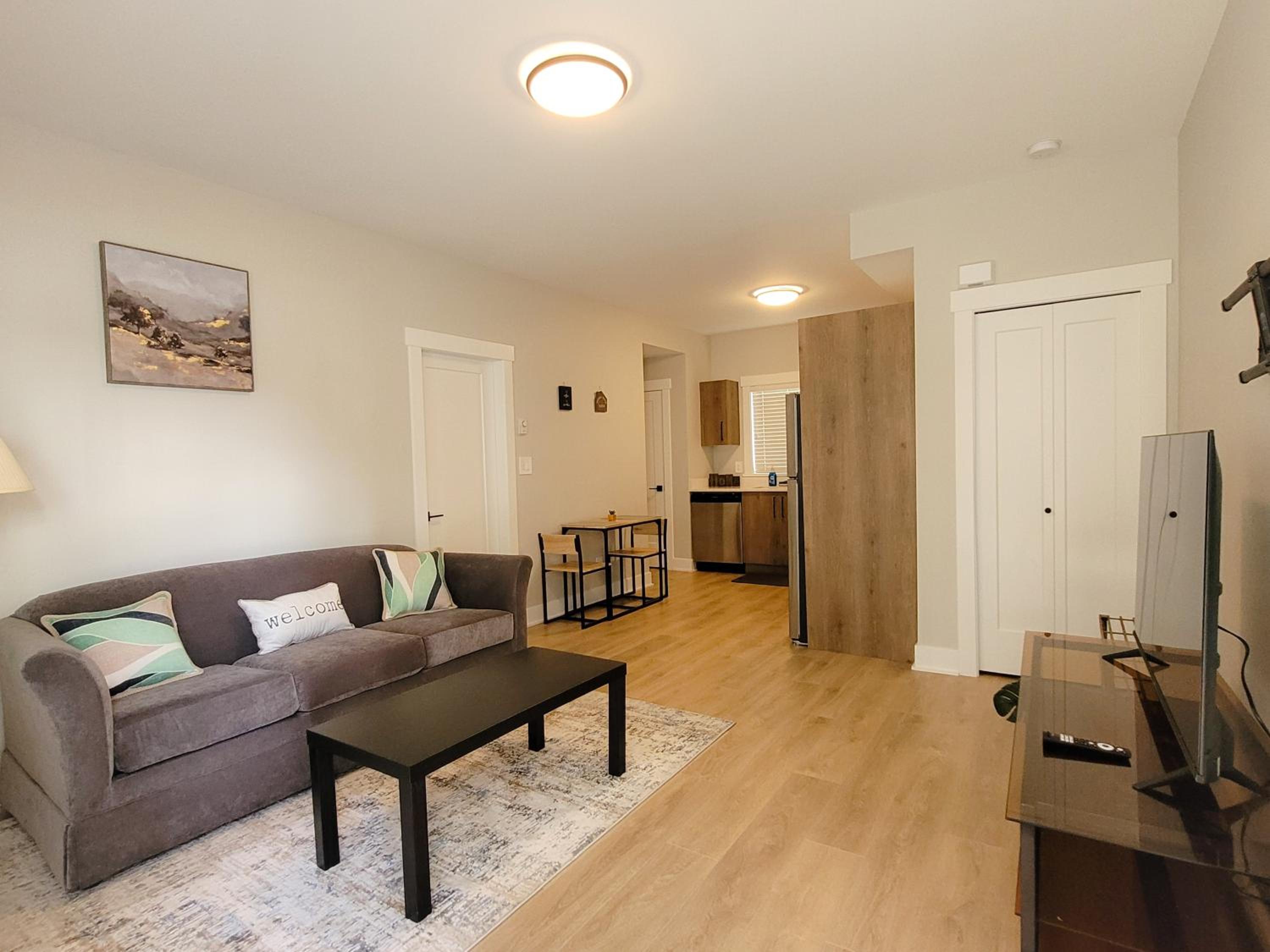 One-Bedroom House photo 1