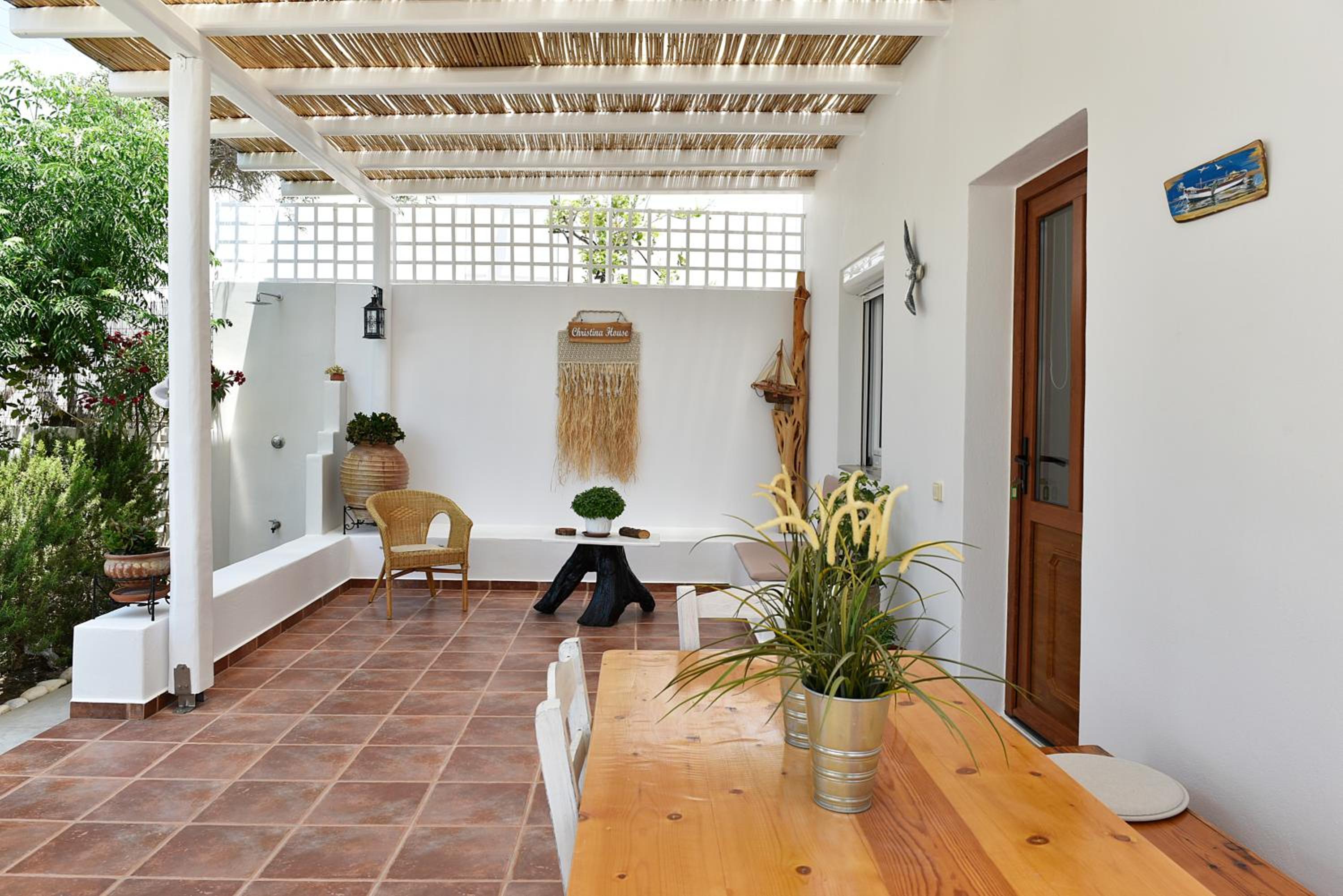 Two-Bedroom House photo 2
