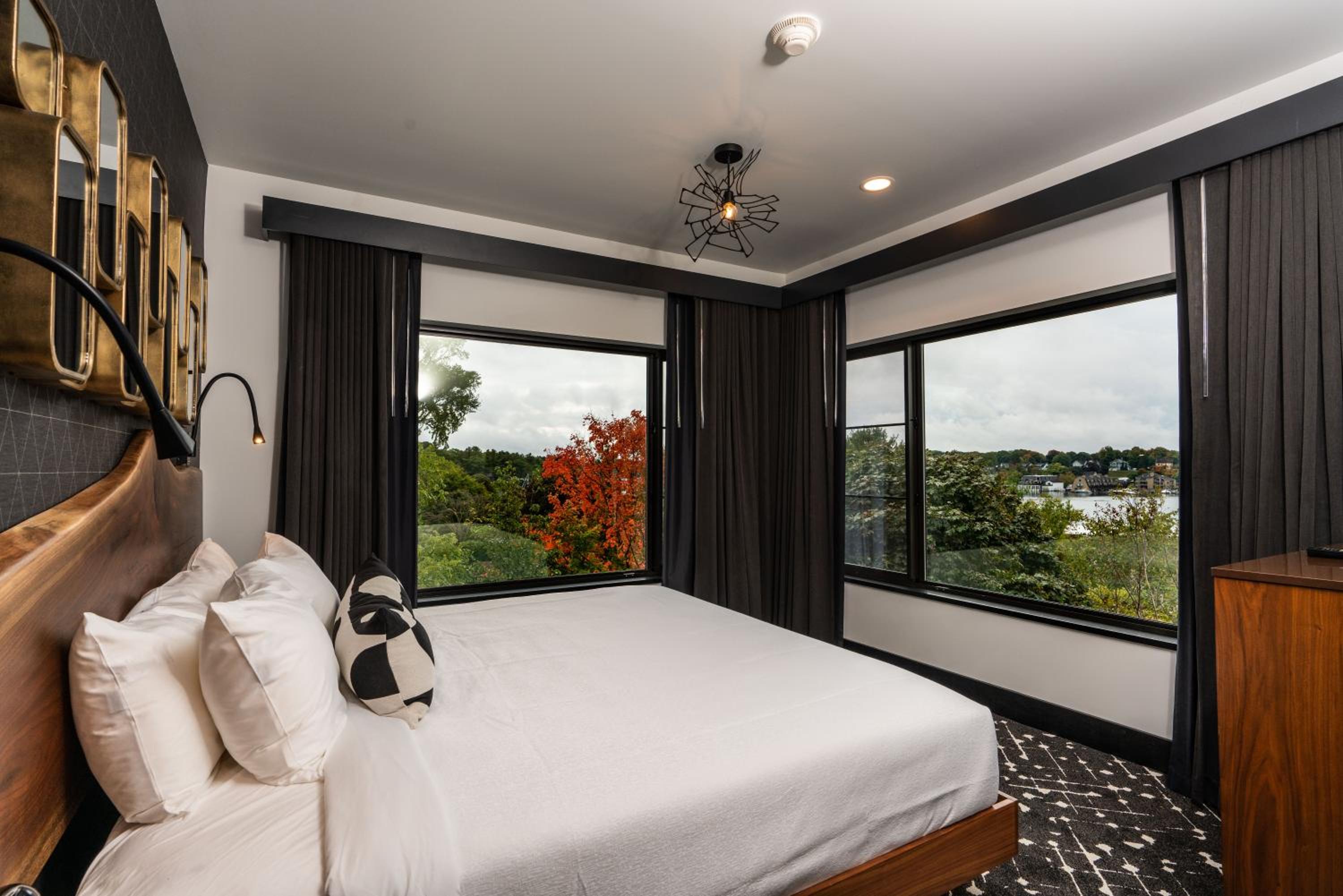 King Suite with Balcony