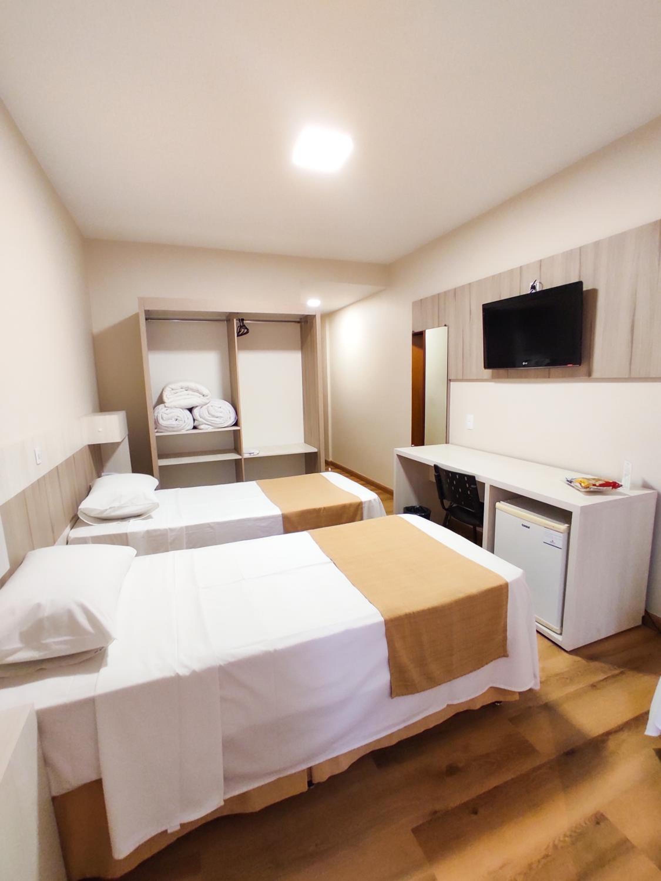 Deluxe Triple Room - Photo 1
