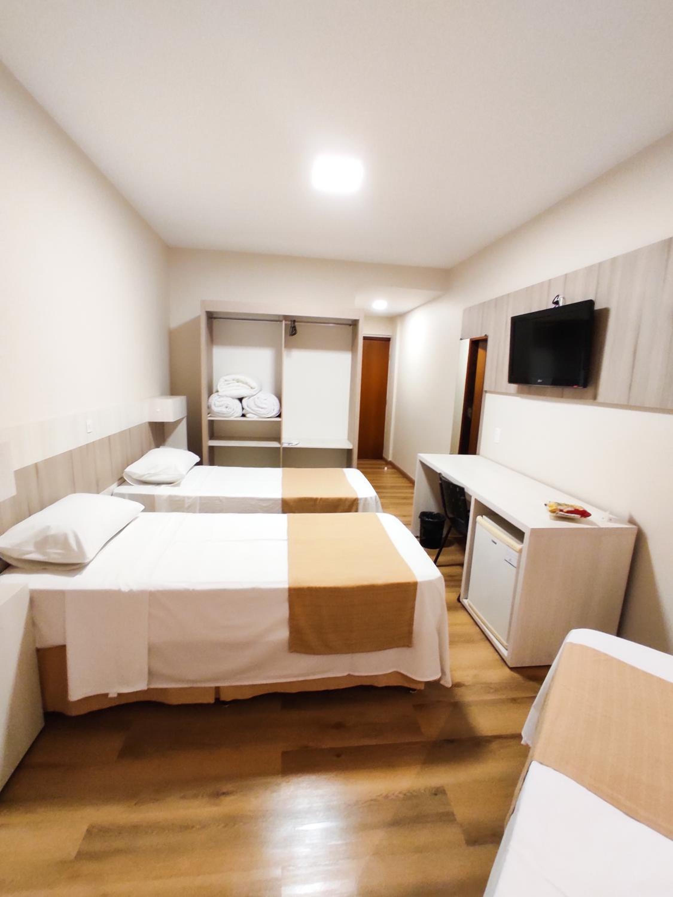 Deluxe Triple Room - Photo 3