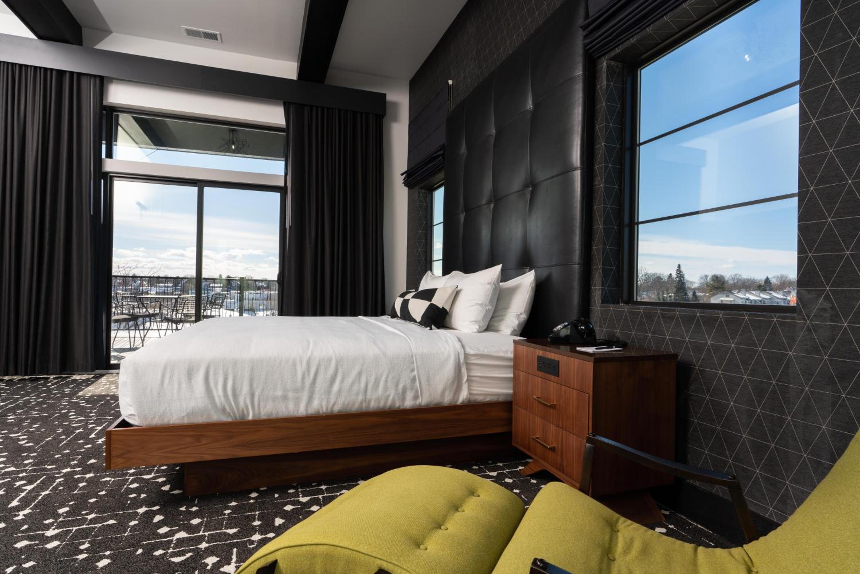 Executive Suite