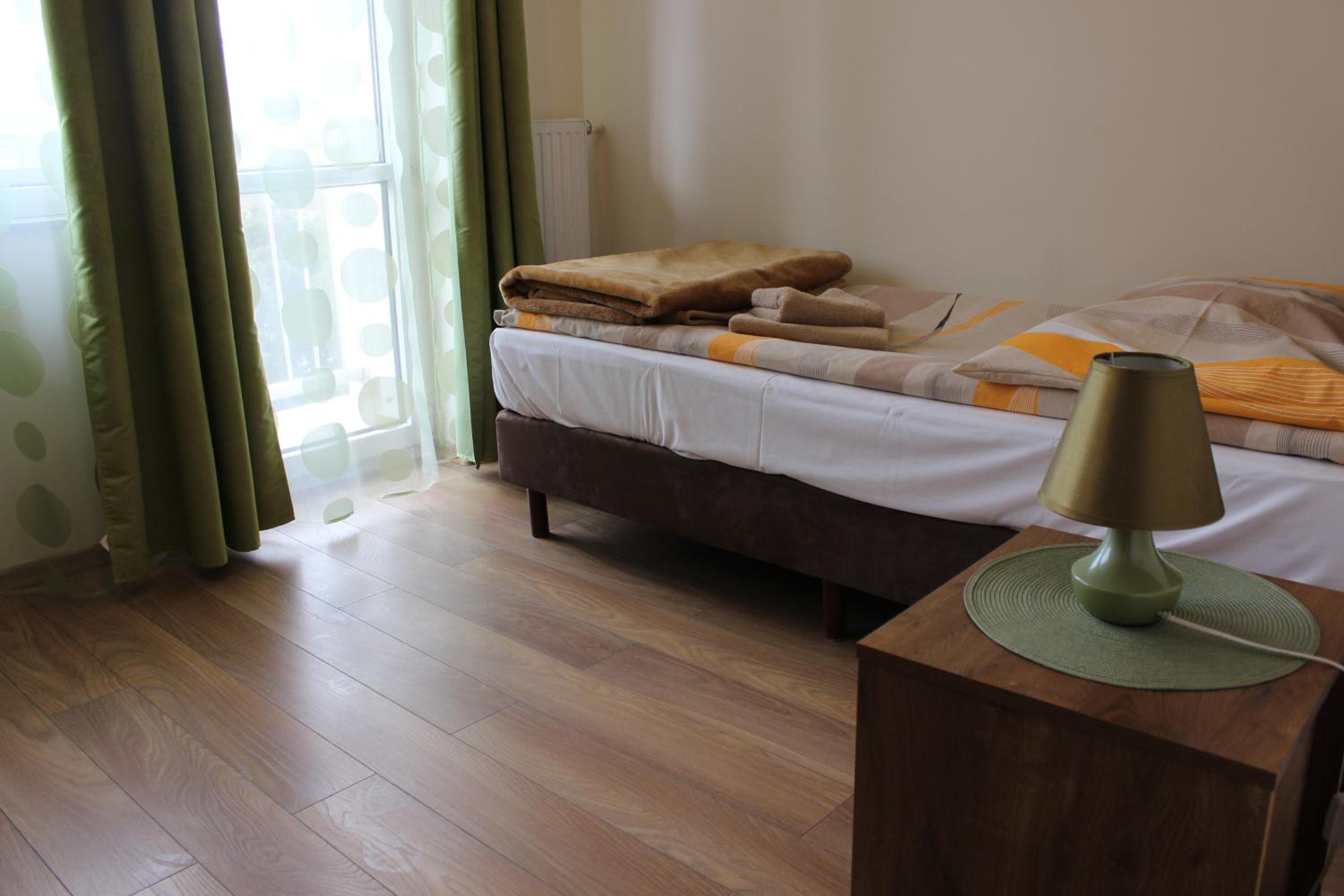 Single Room with Private Bathroom photo 3