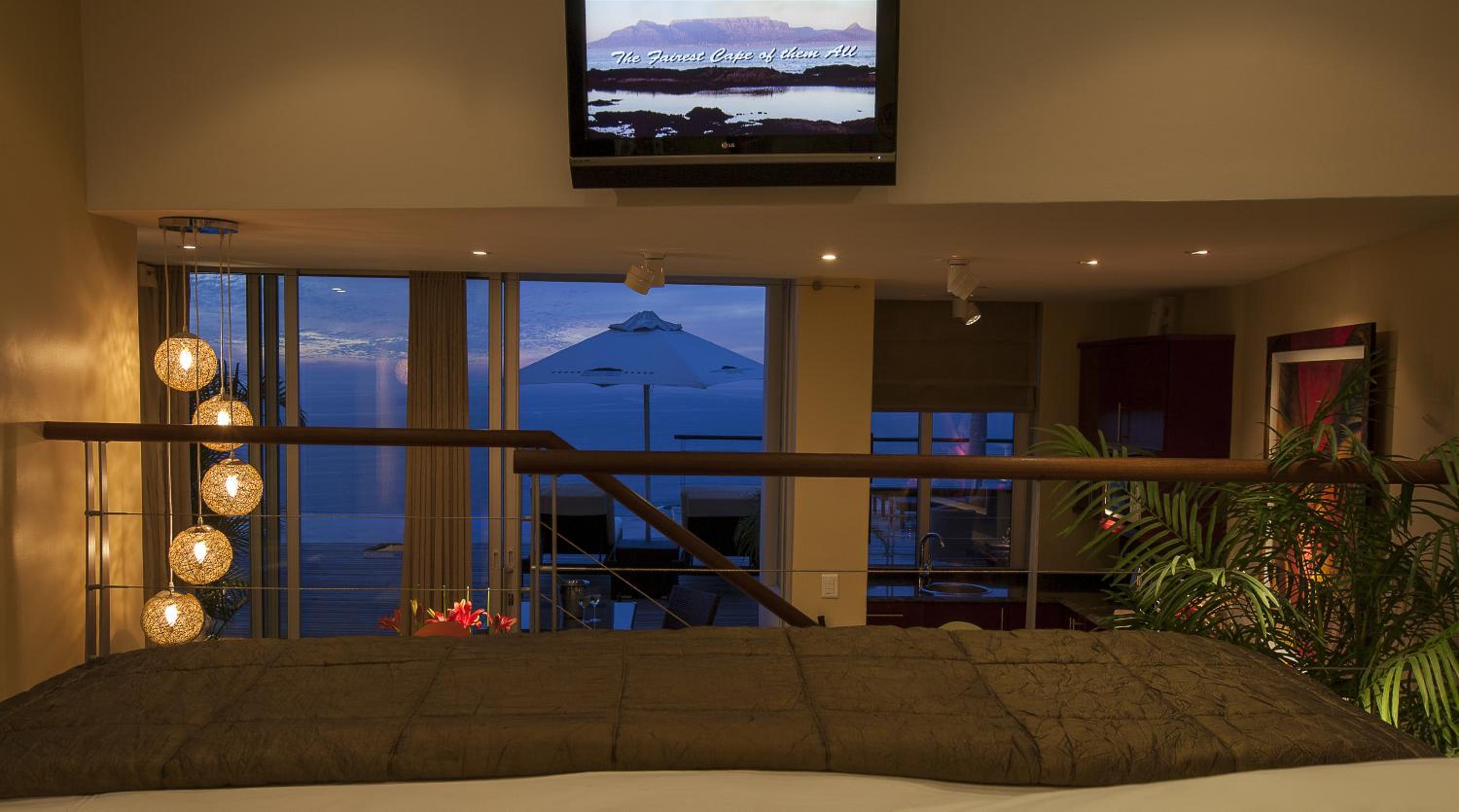 Deluxe Suite with Terrace and Sea View - Sunset Suite - Photo 5