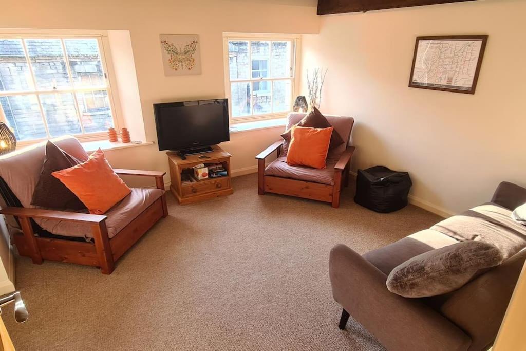 Two-Bedroom Apartment photo 1