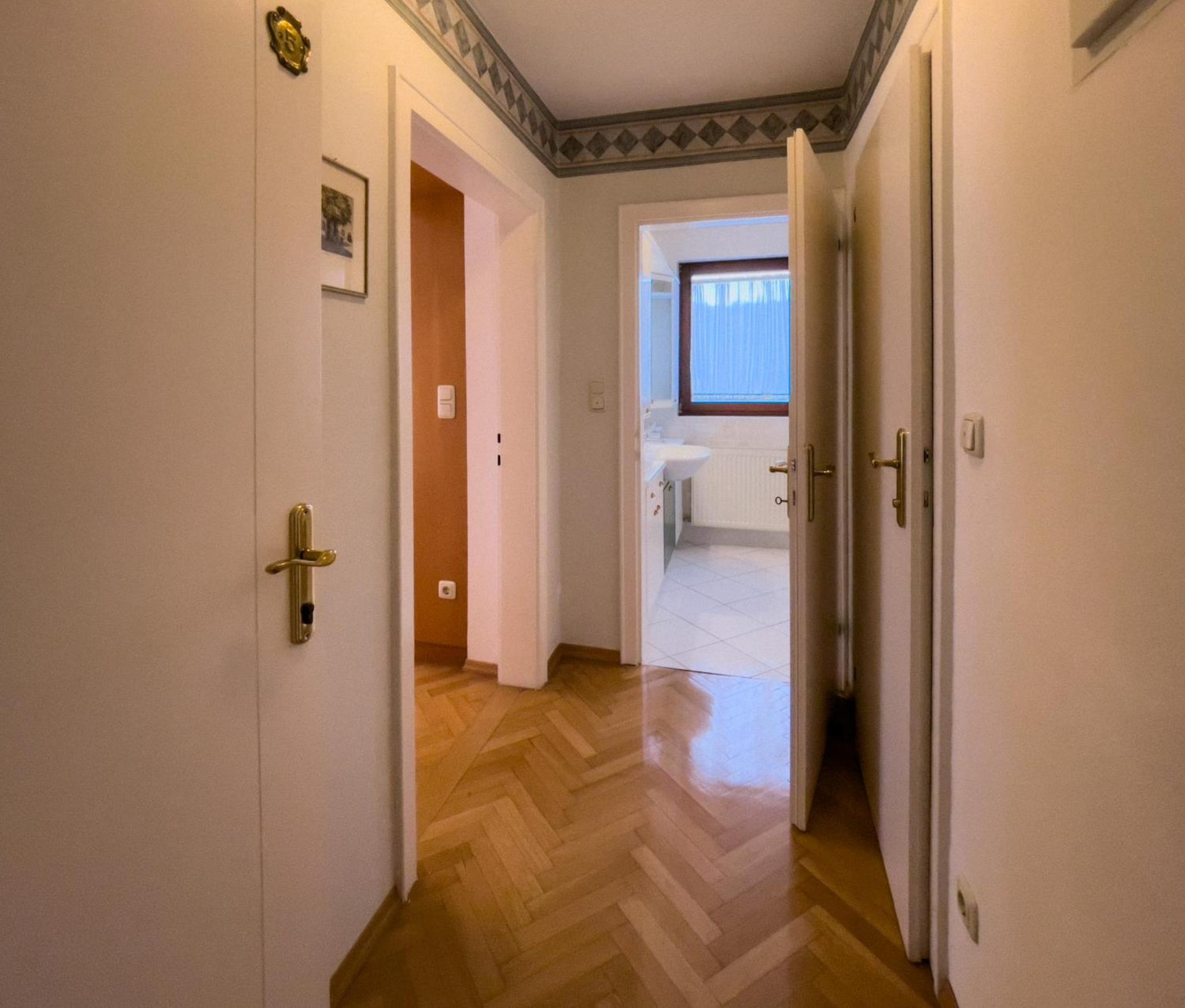 King Room with Balcony photo 3