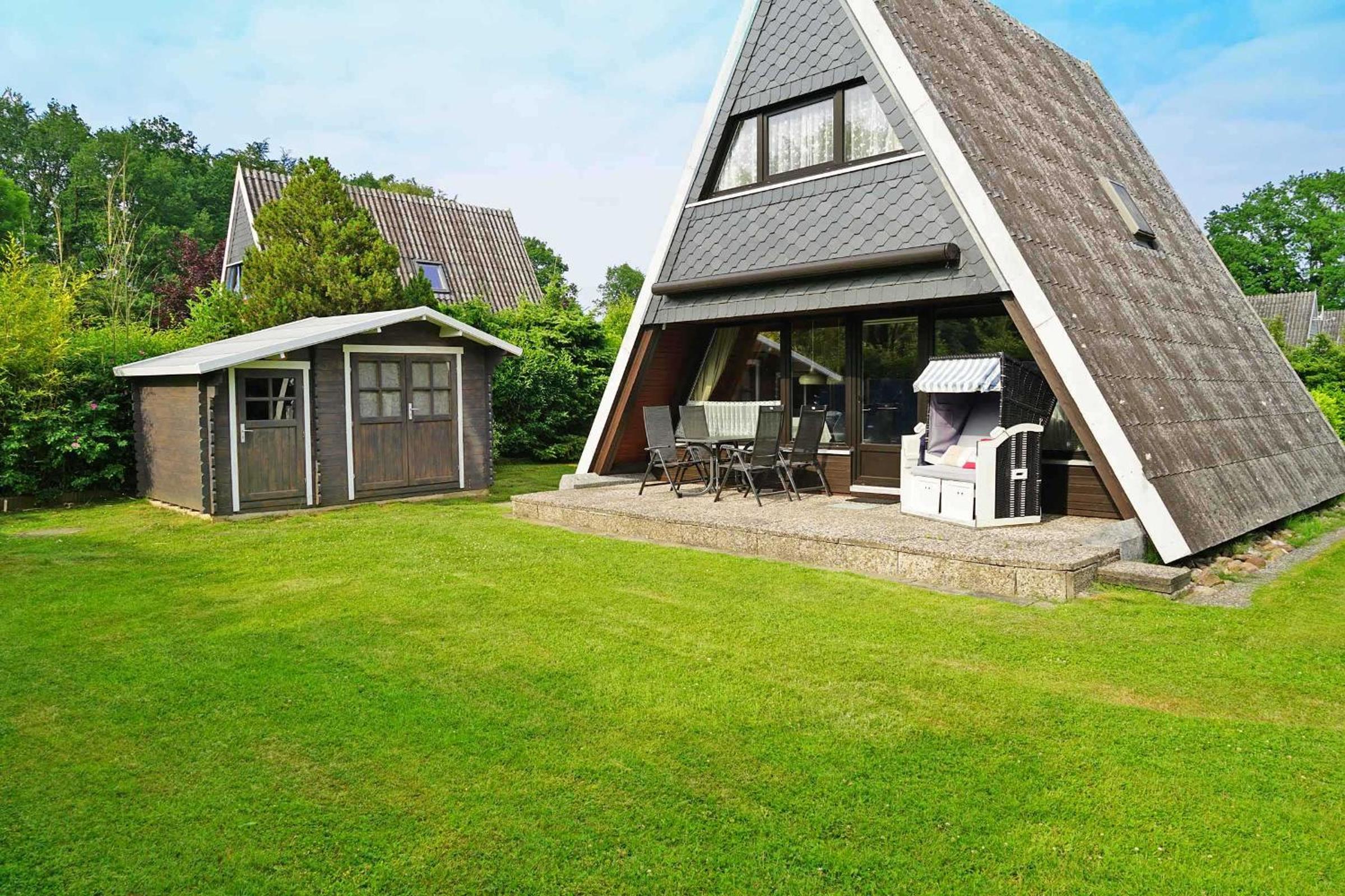 Two-Bedroom House photo 2