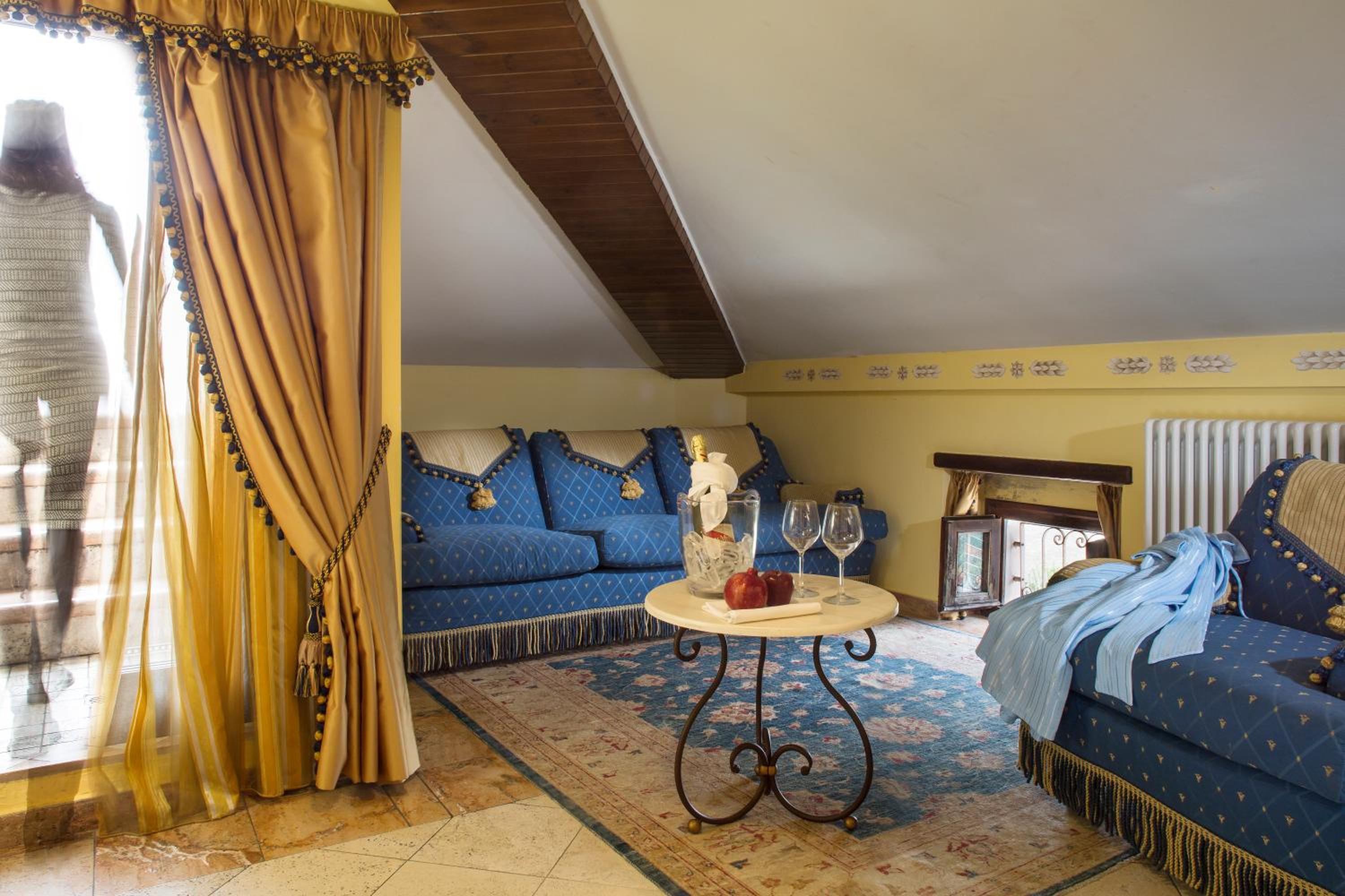 Suite photo 1