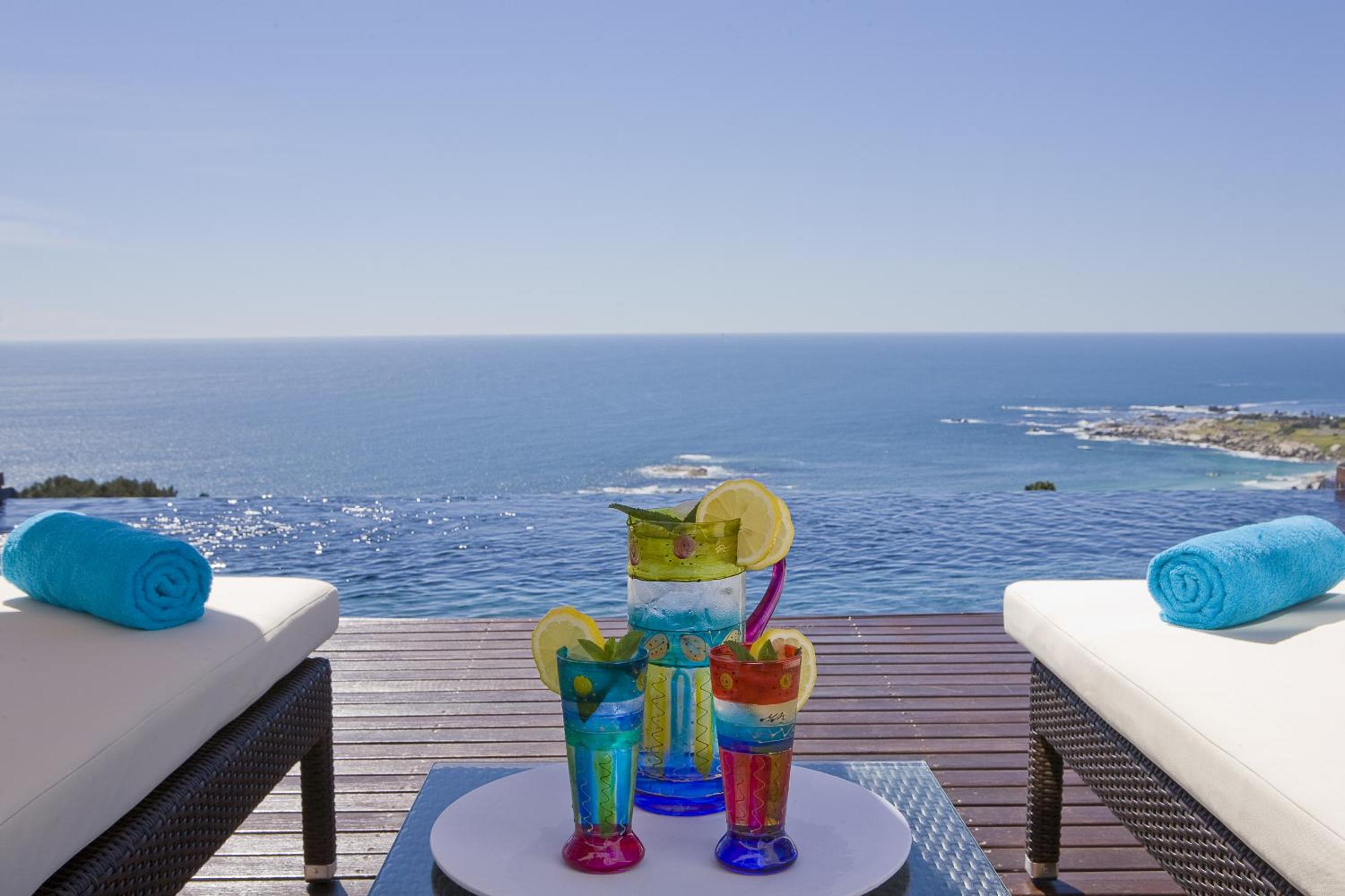 Deluxe Suite with Terrace and Sea View - Infinity Suite - Photo 7