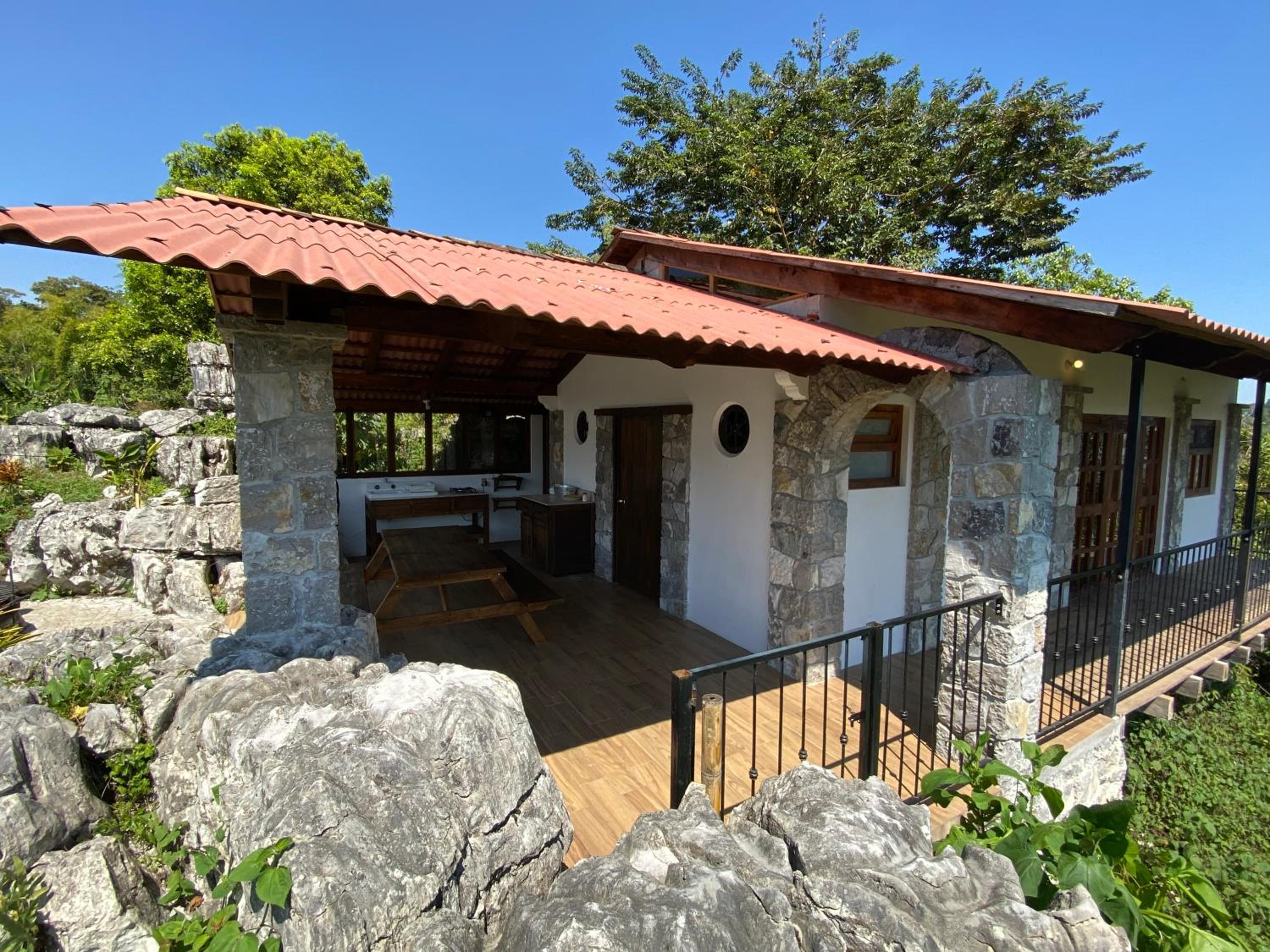 Family Bungalow - Photo 5