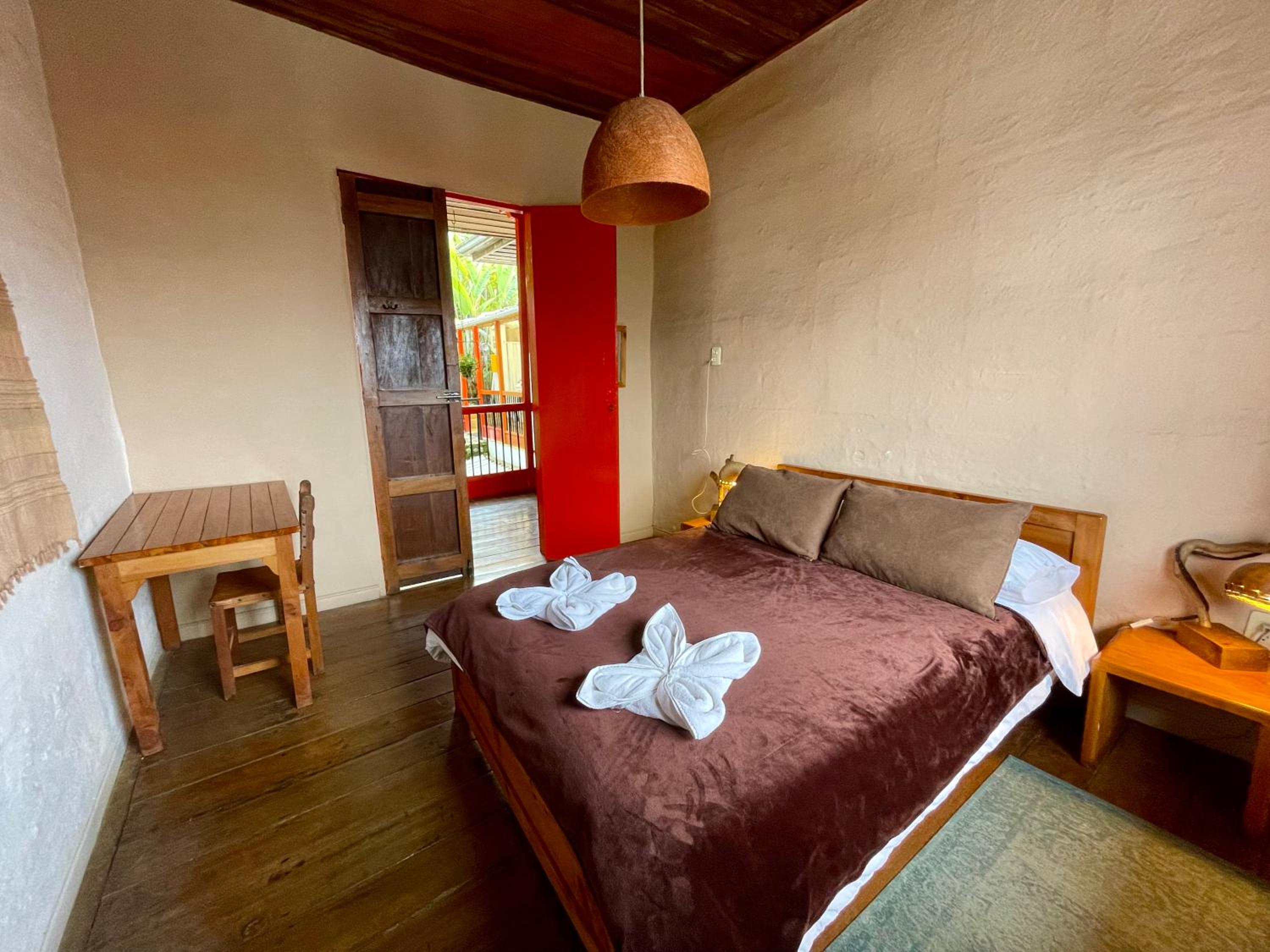 Double Room with Shared Bathroom photo 3