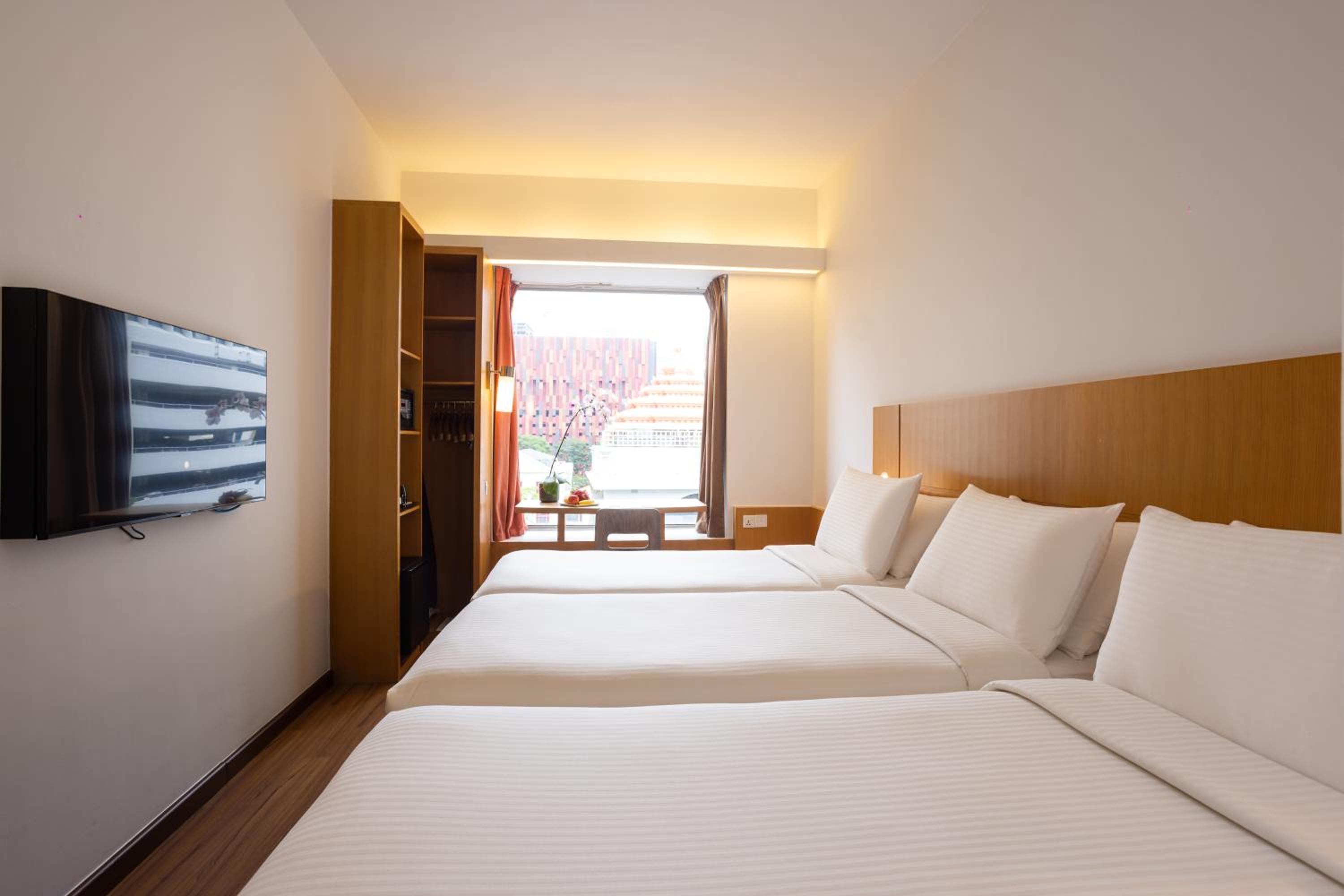 Superior Triple Room, 3 Single Beds photo 3