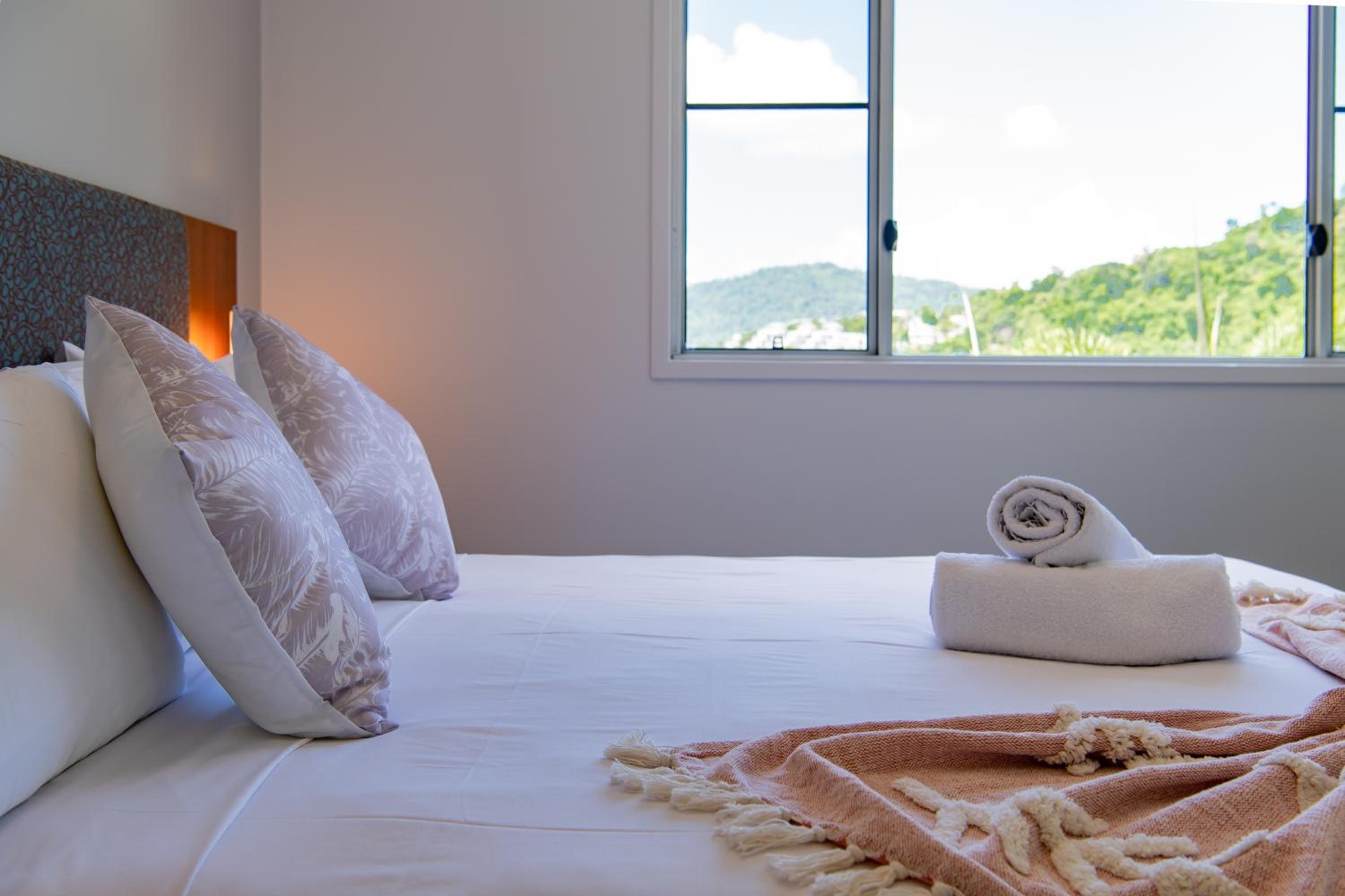 Absolutely Gorgeous 2 Bedroom Unit - Ocean View - Unit 37 photo 2