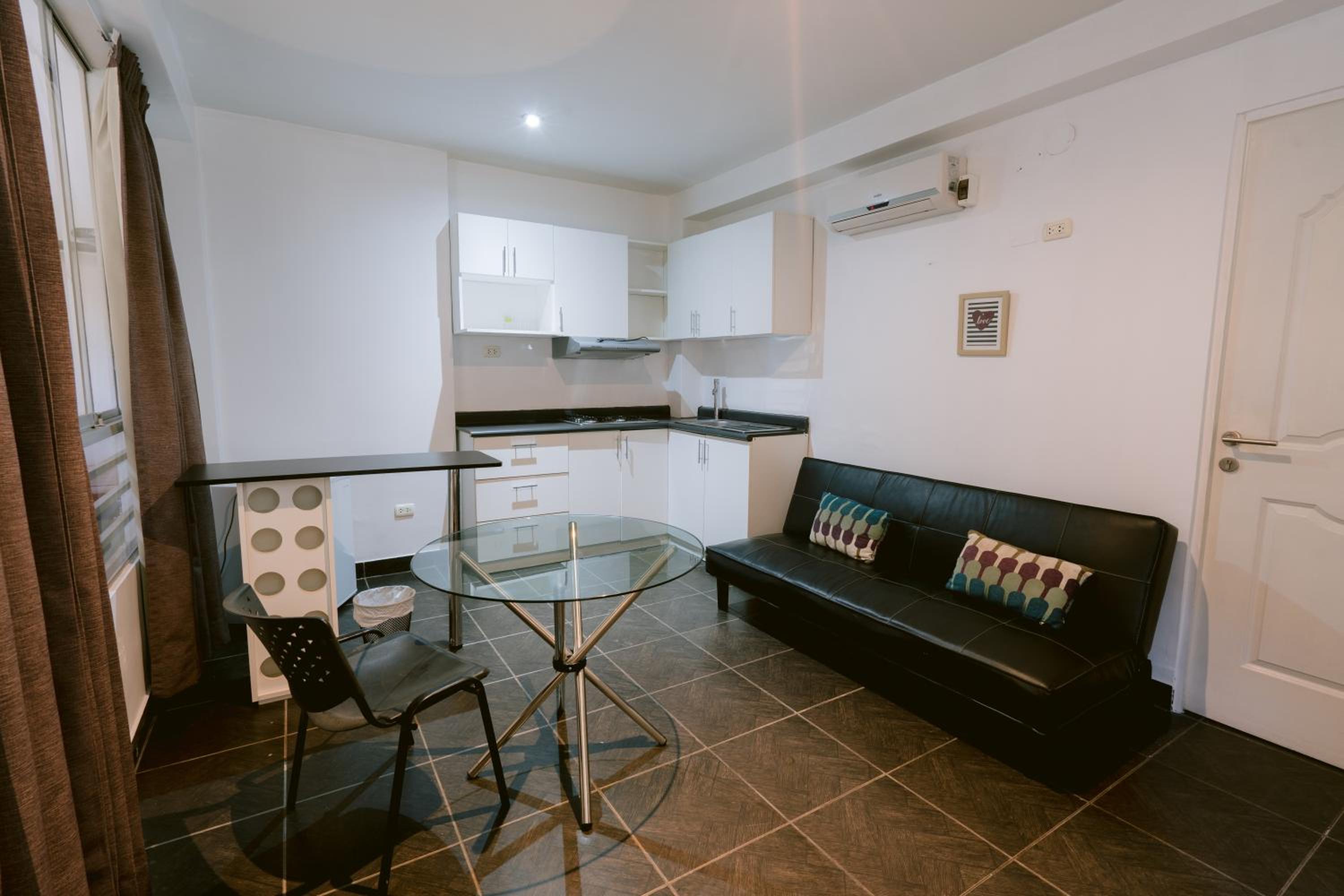 Suite photo 1