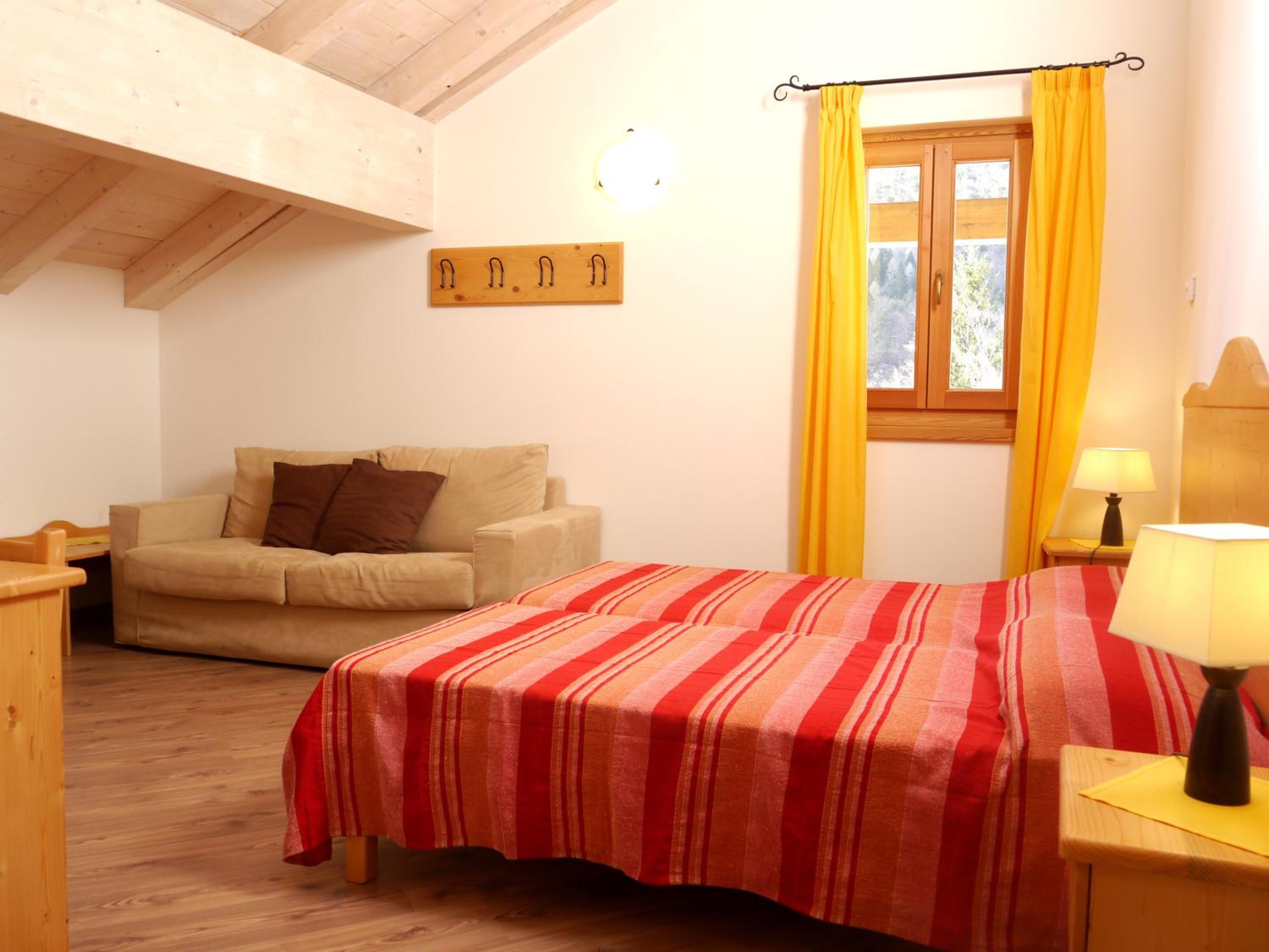 Quadruple Room with Mountain View photo 1