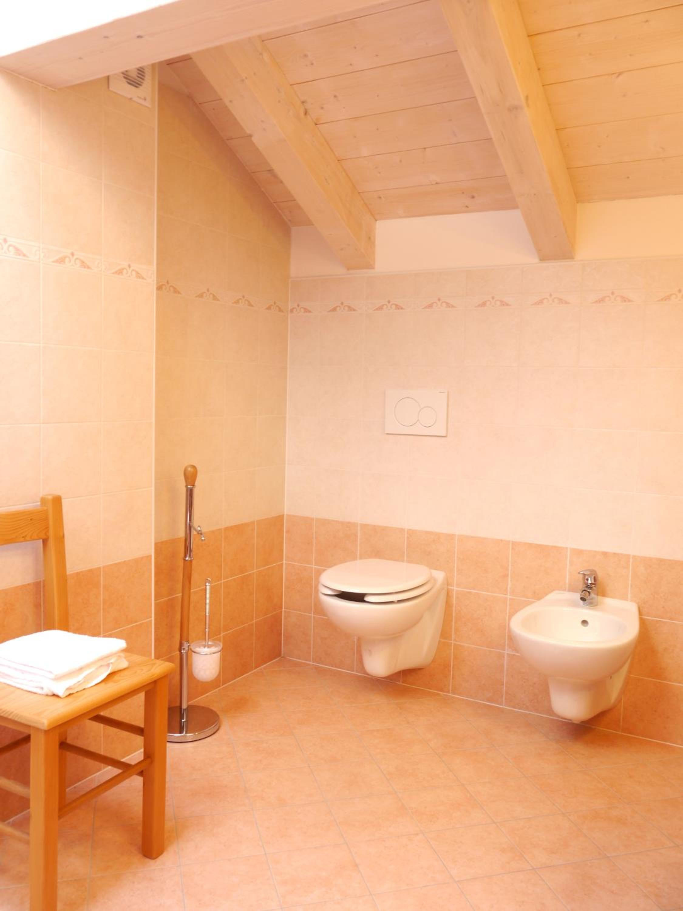 Quadruple Room with Mountain View photo 3