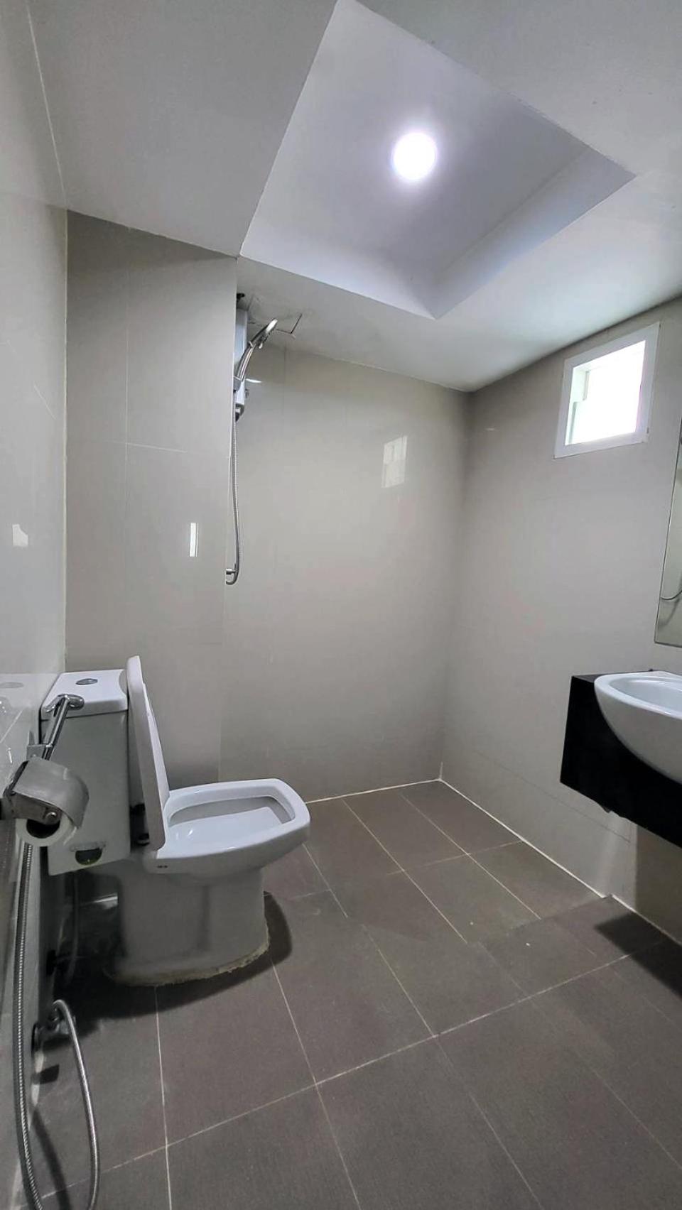 Deluxe Double Room (2 Adults + 1 Child) photo 2