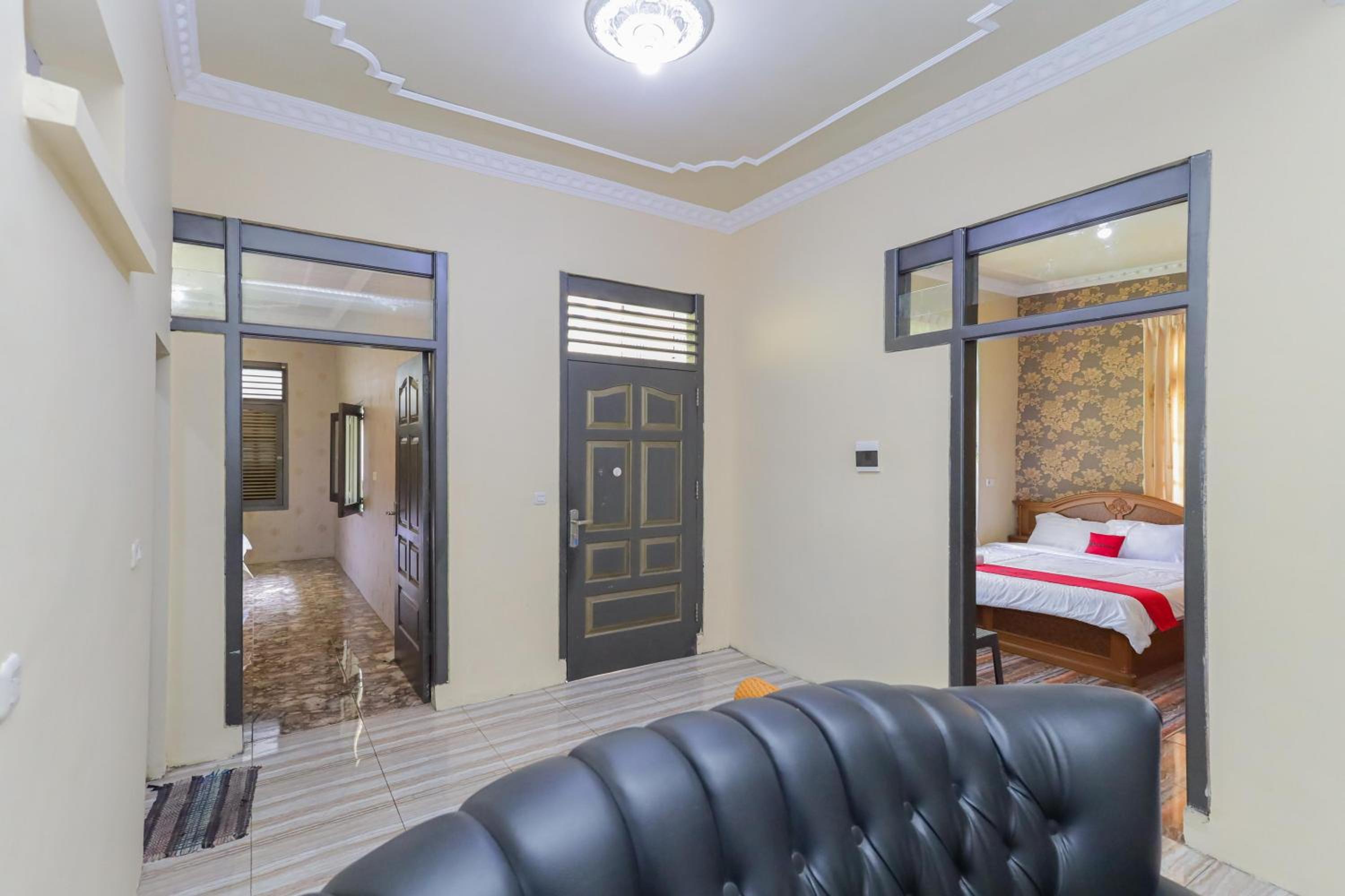Triple Room - Photo 18