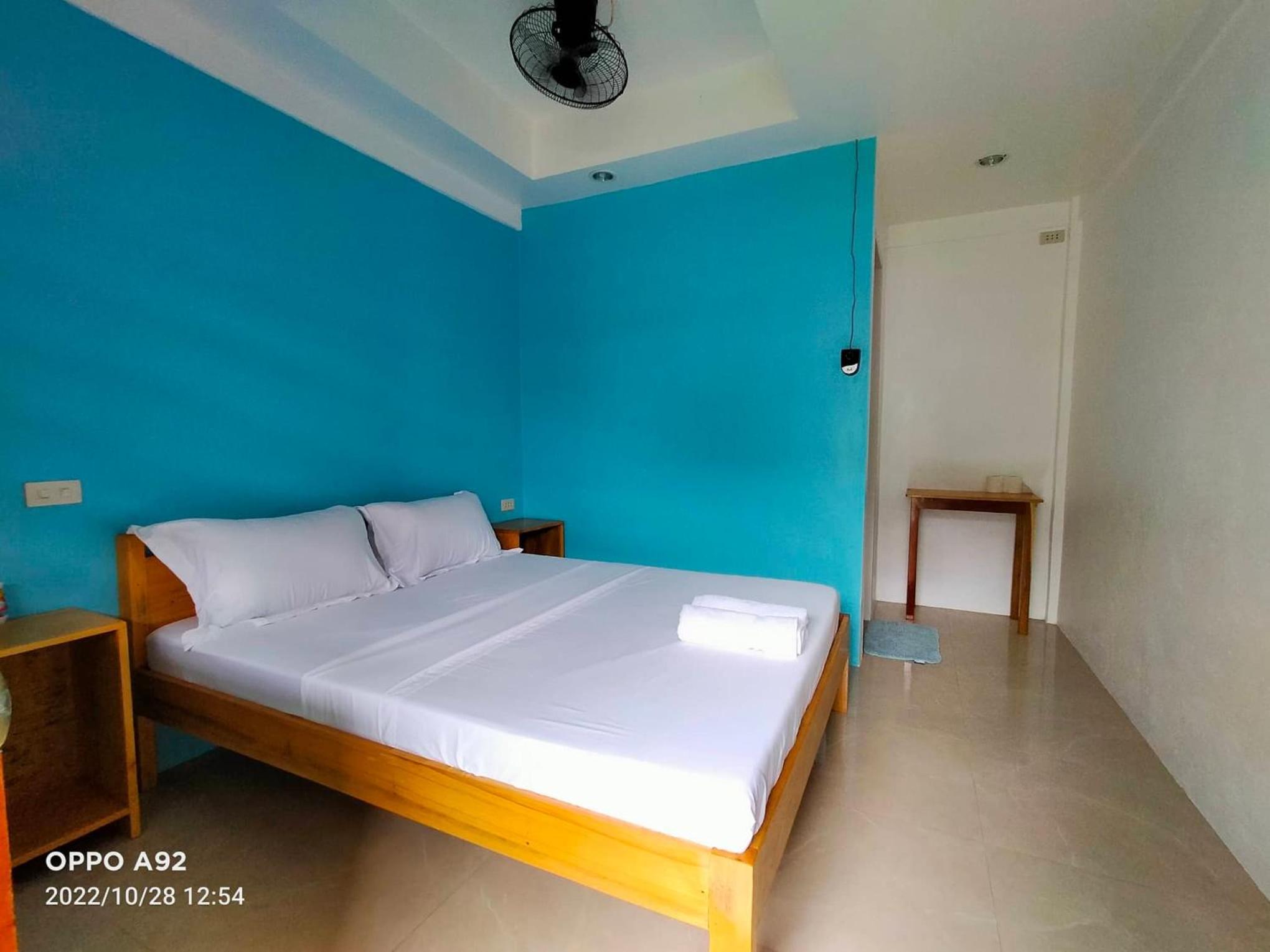 Budget Double Room - Photo 4