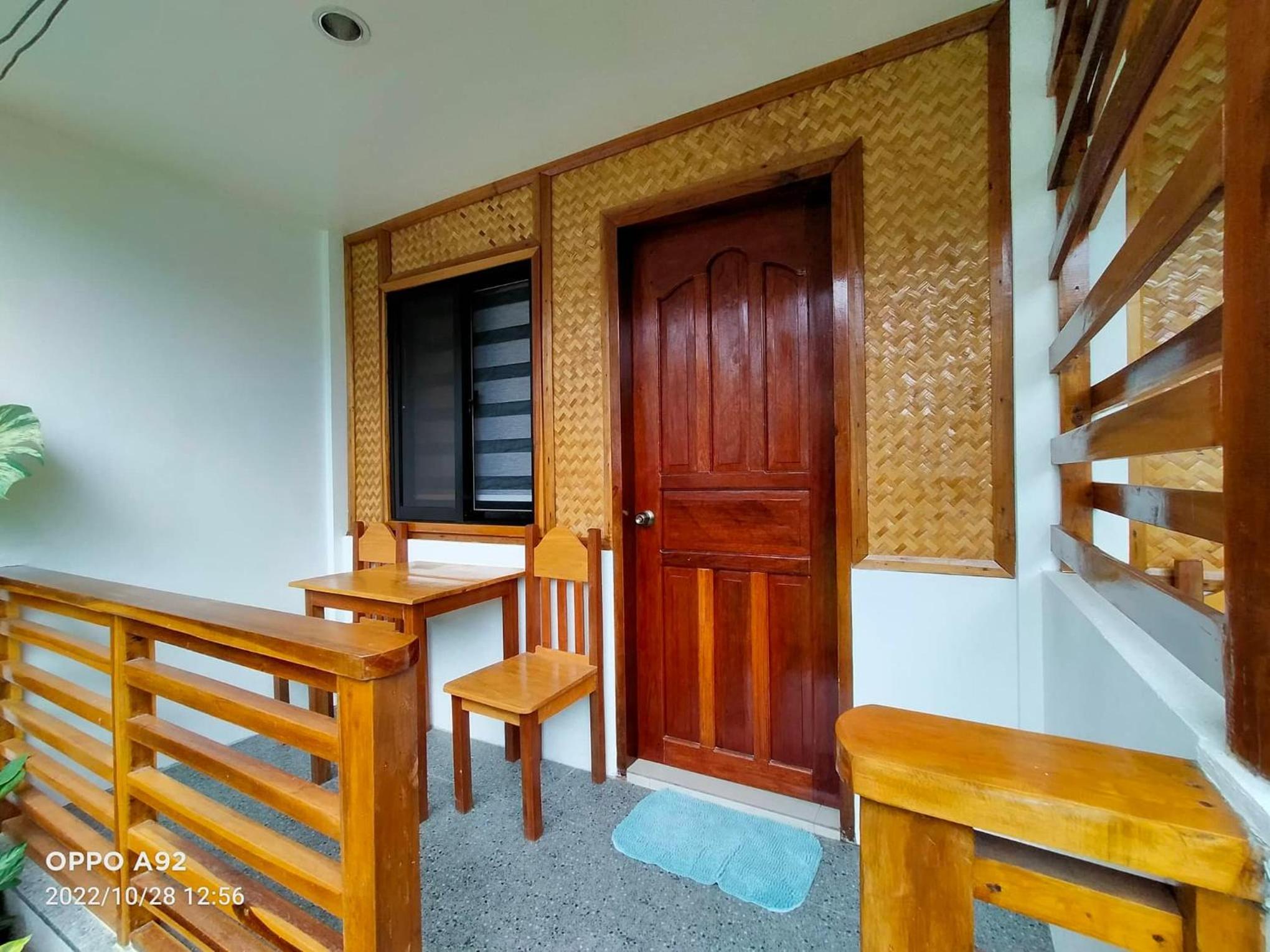 Budget Double Room - Photo 2
