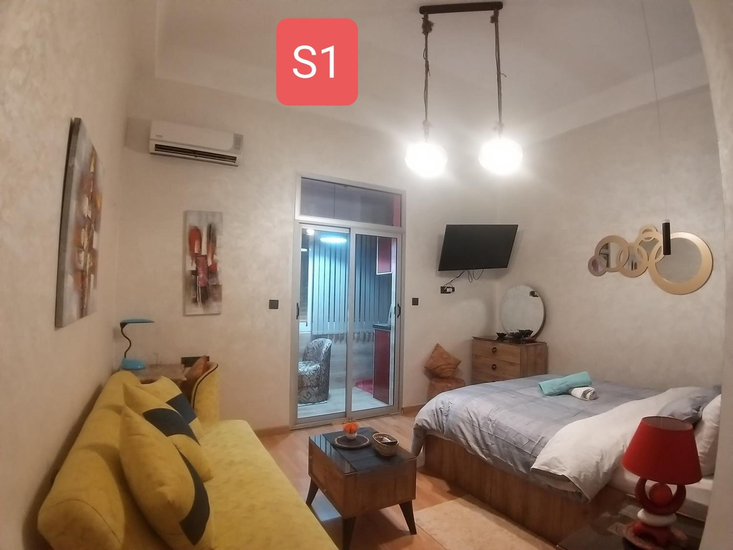 One-Bedroom Apartment - Photo 6