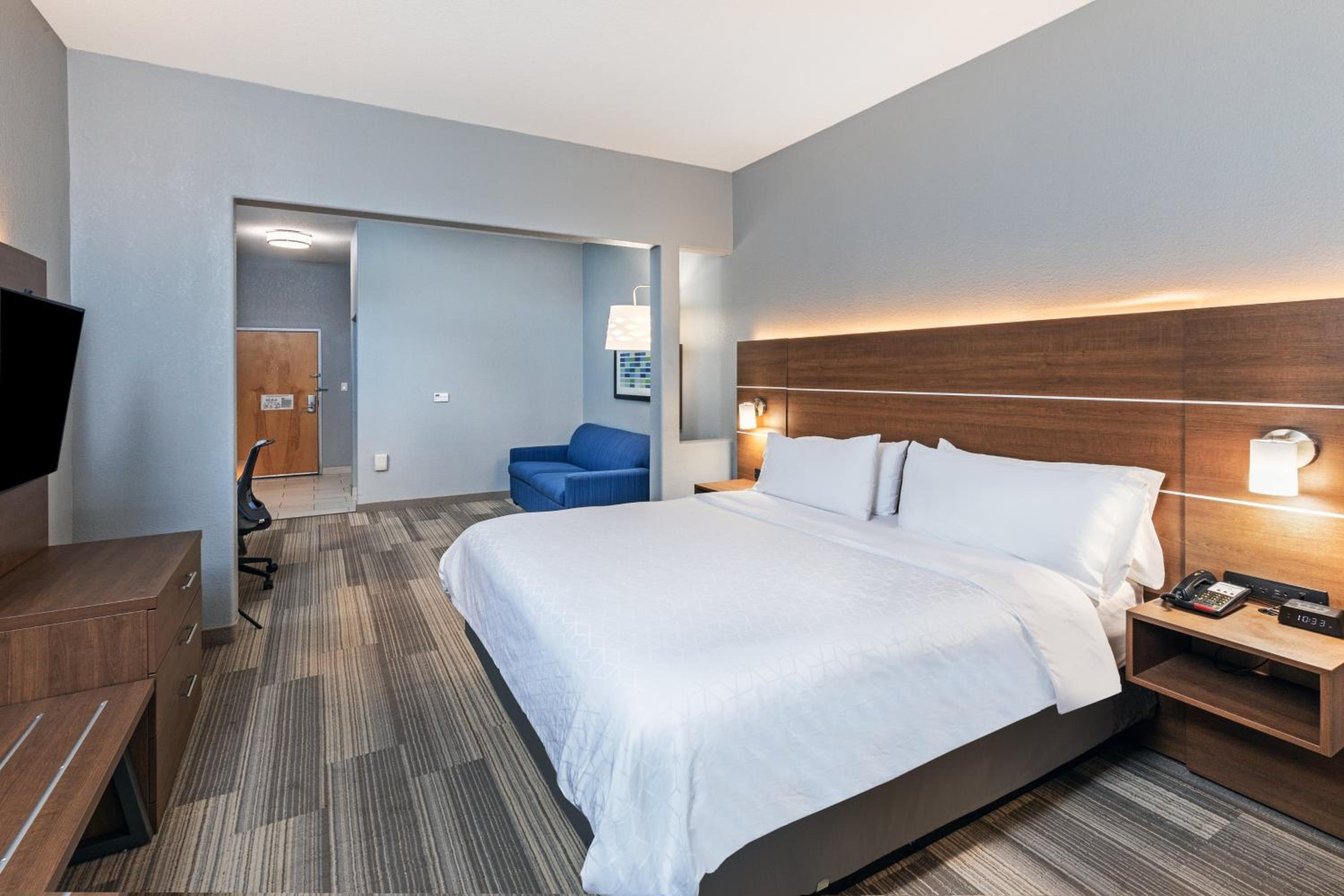 King Suite - Photo 4