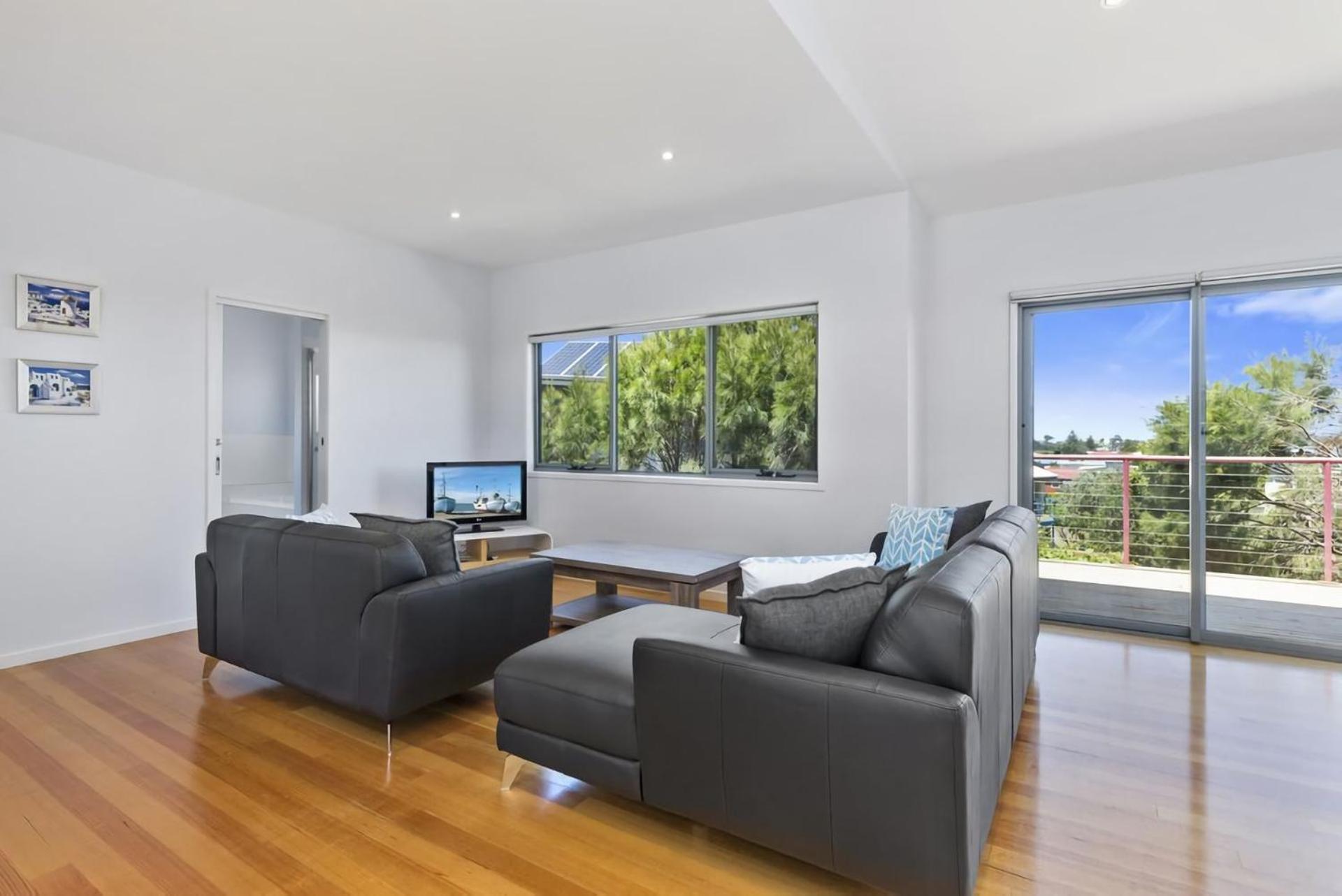 Three-Bedroom House photo 1
