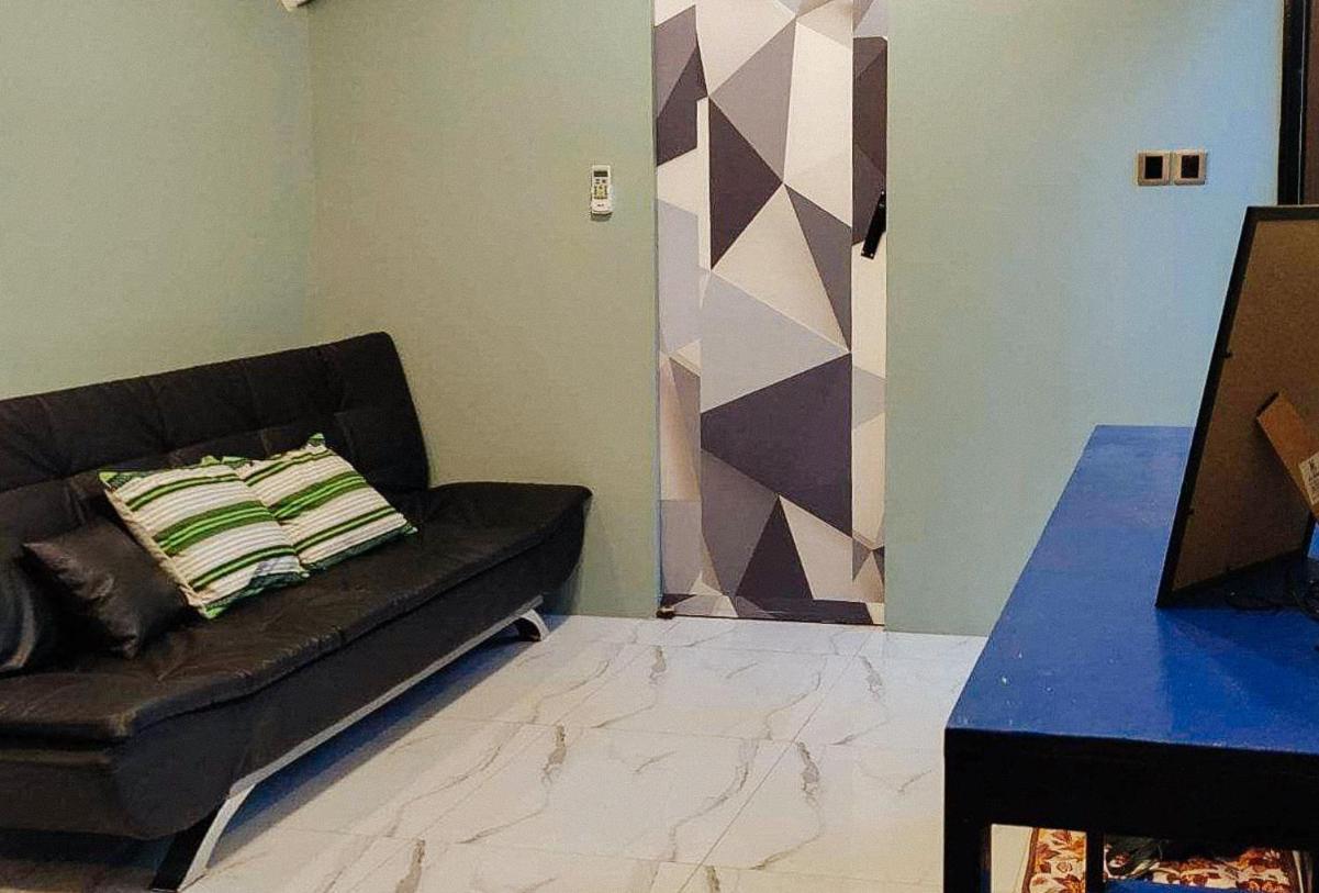 Family Room - Photo 4