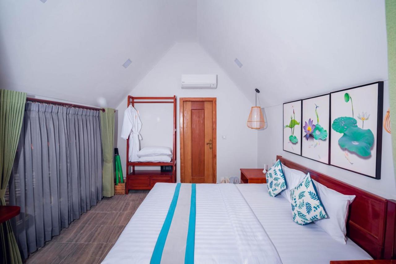 Deluxe Bungalow - Photo 3