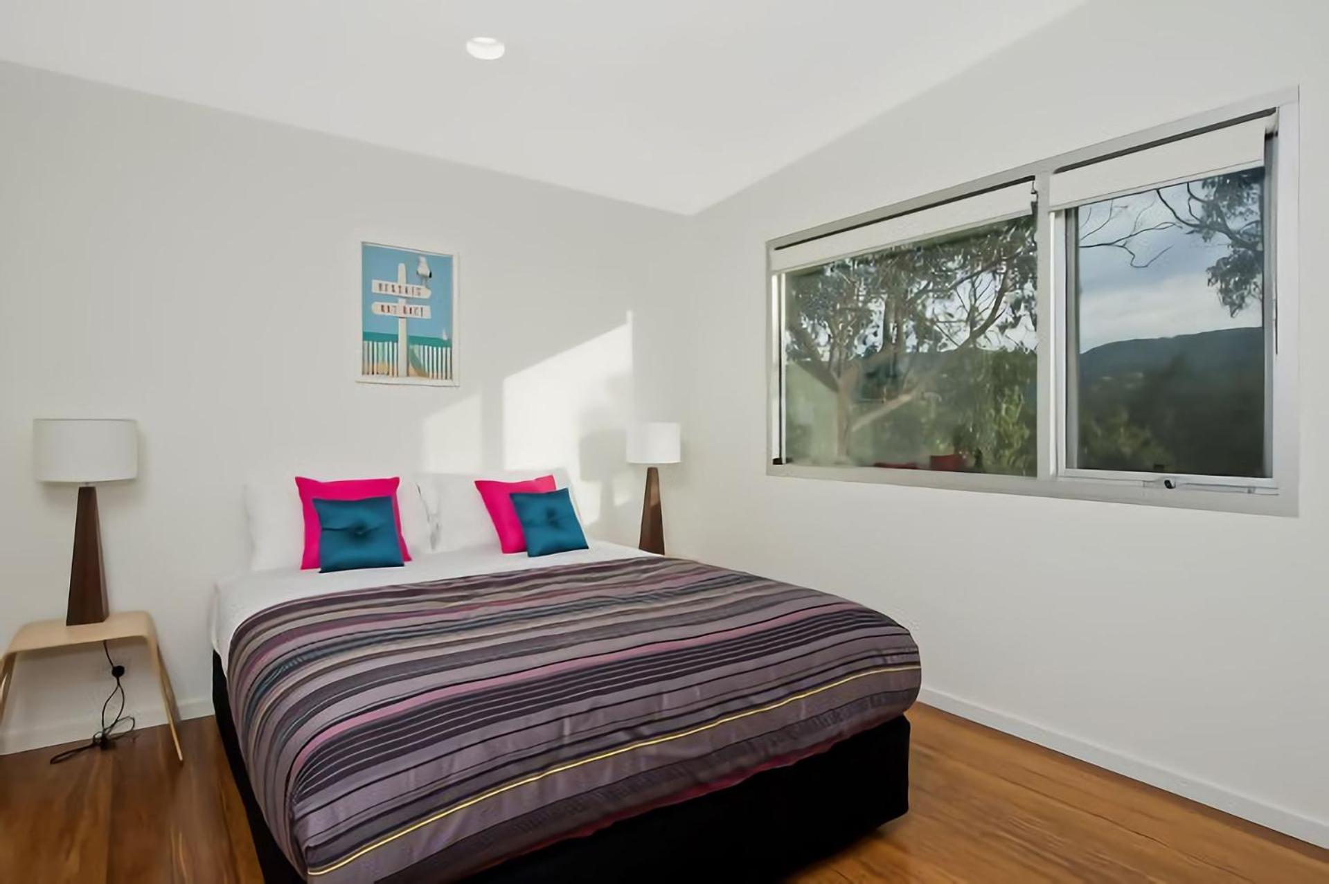 Four-Bedroom House photo 3
