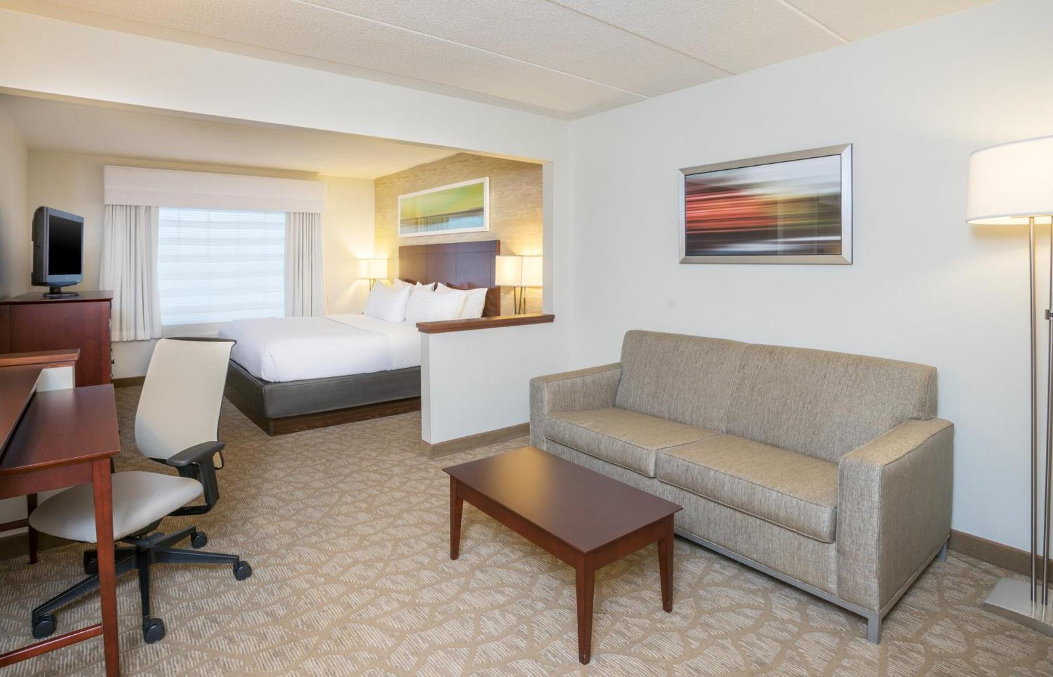 Standard King Room - Photo 3