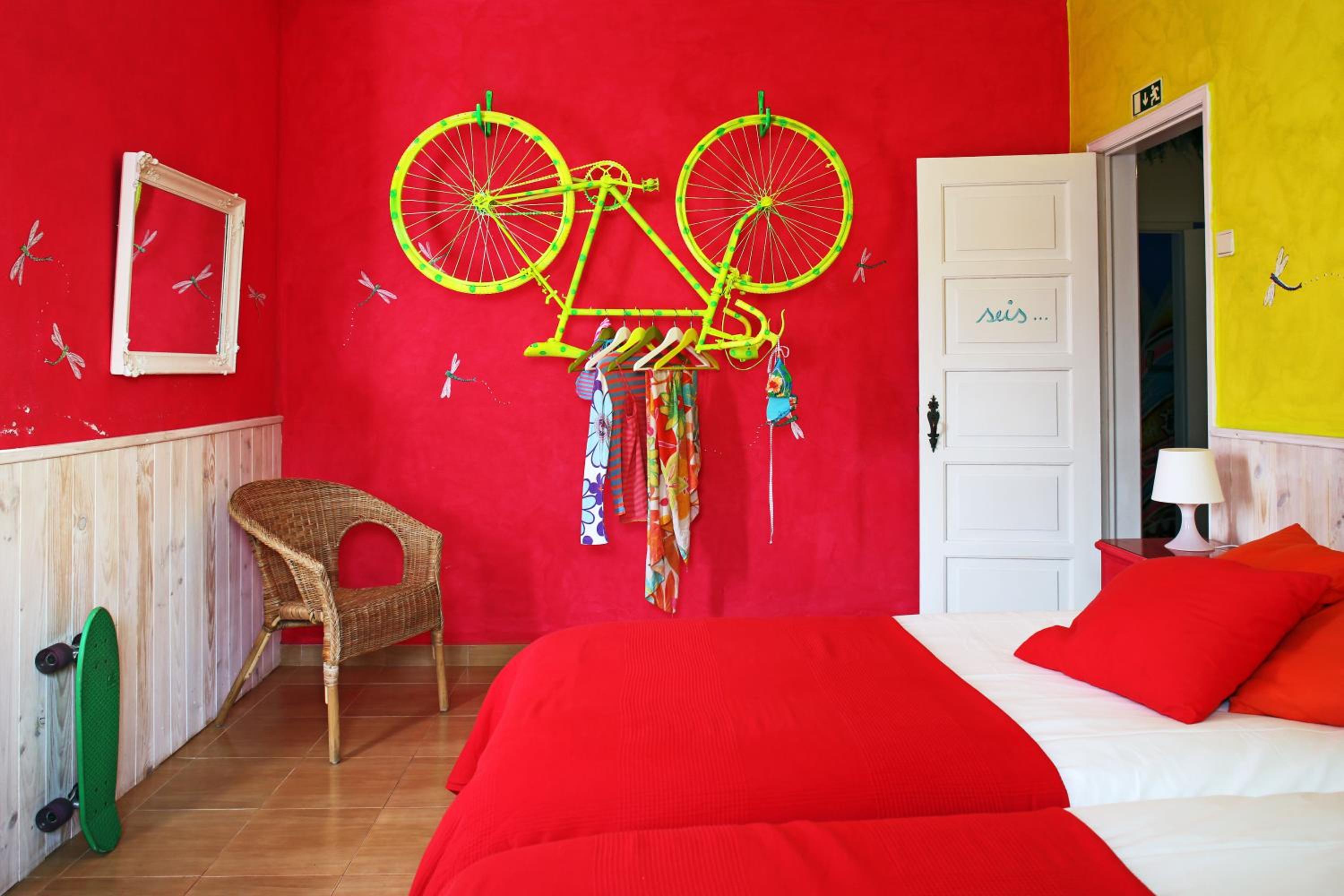 Double or Twin Room with Sea View with Shared Bathroom photo 3