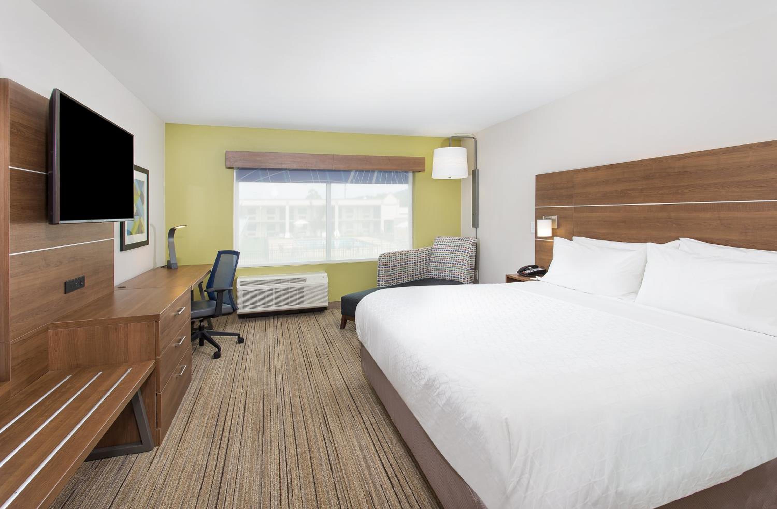 Standard King Room