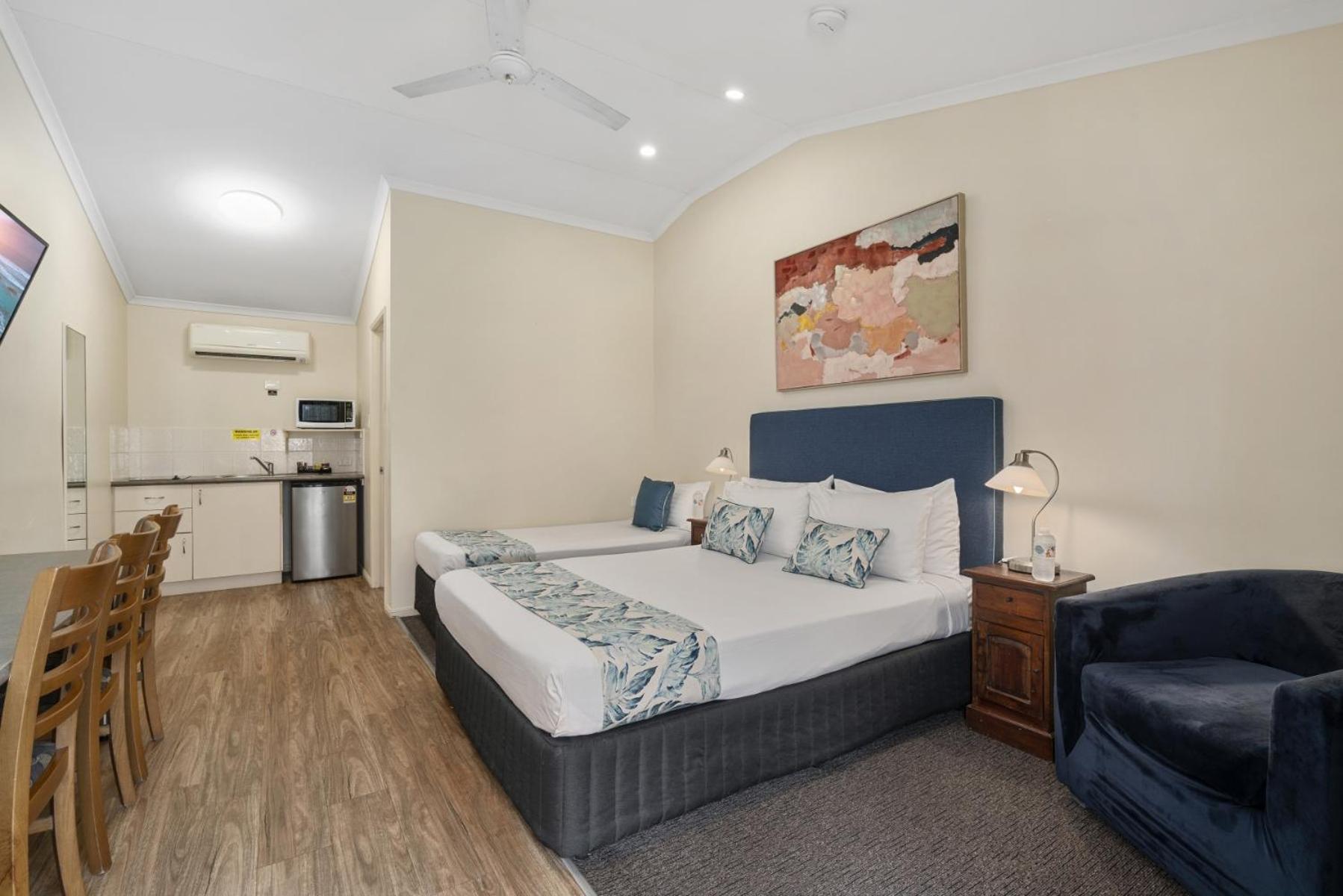 Superior Triple Room