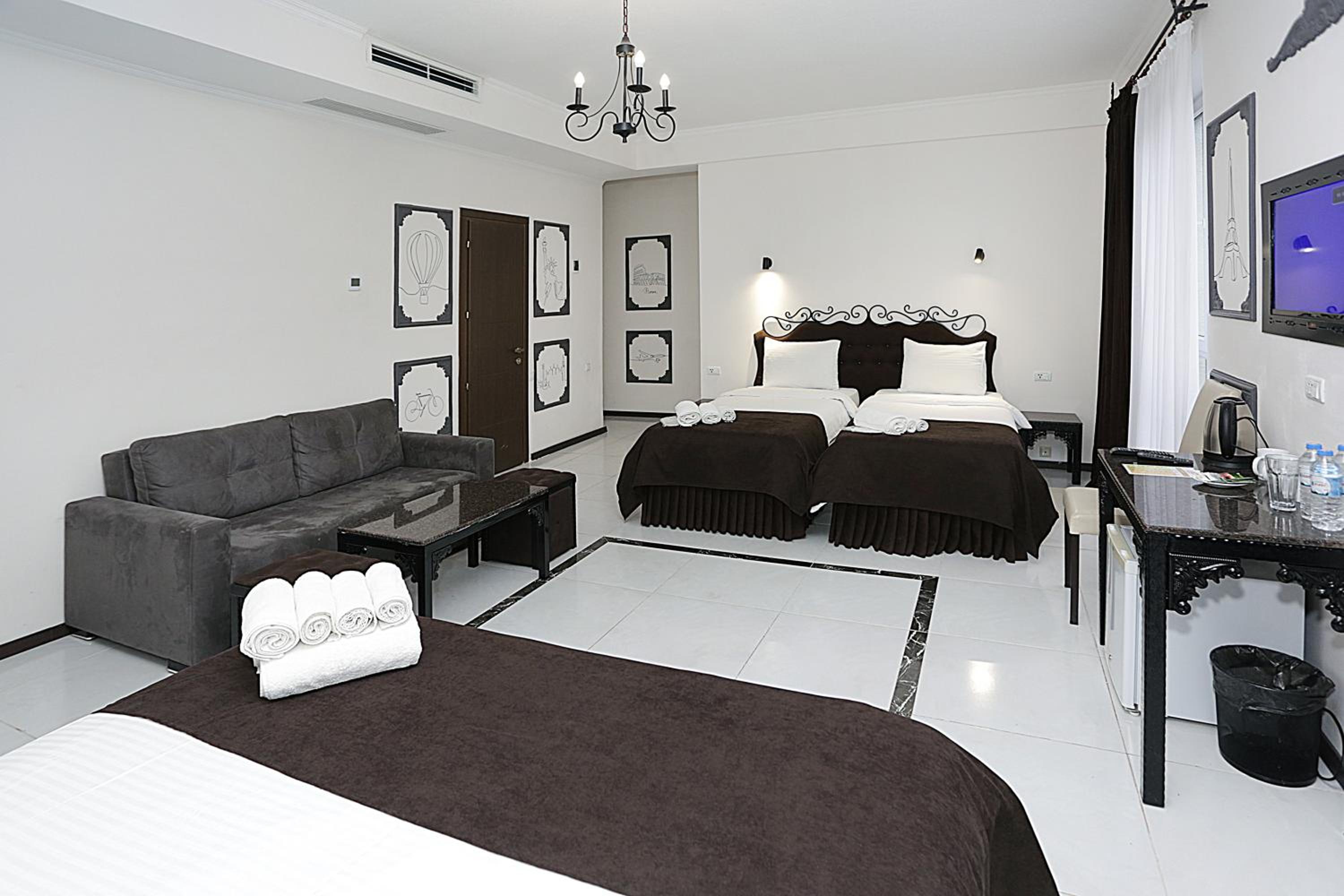 Quadruple Room photo 2