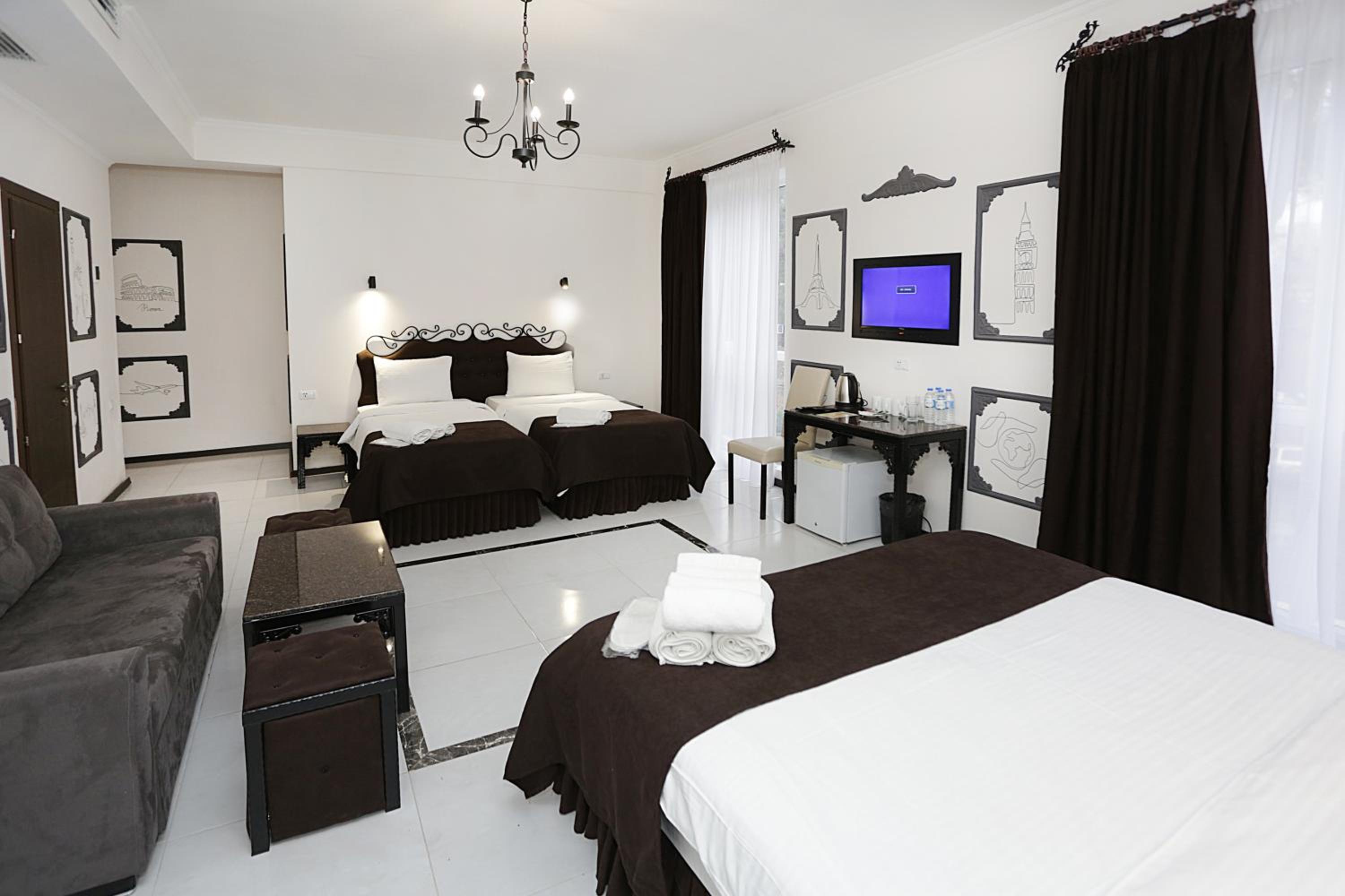 Quadruple Room photo 1