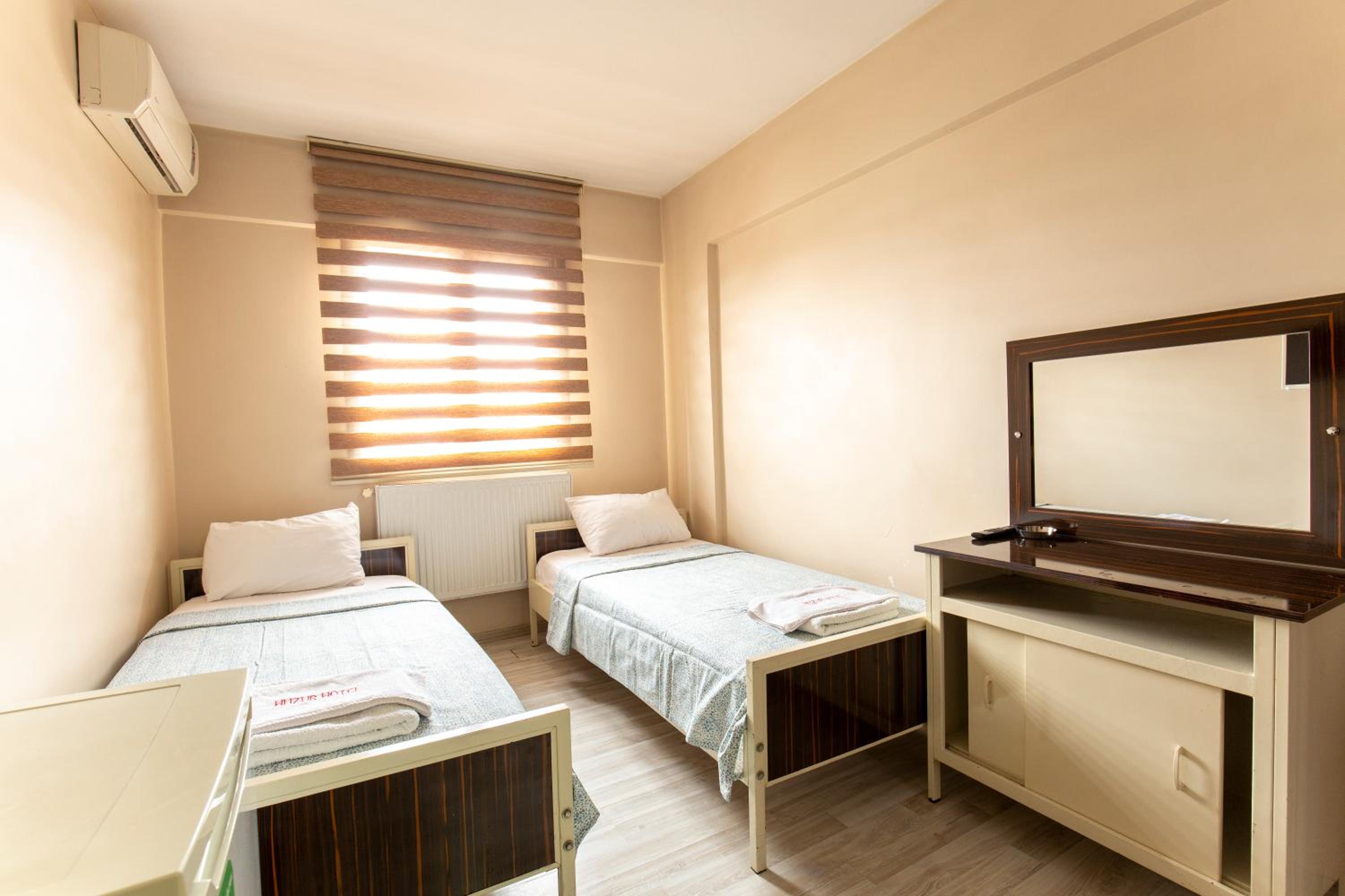 Double or Twin Room with Private Bathroom photo 1