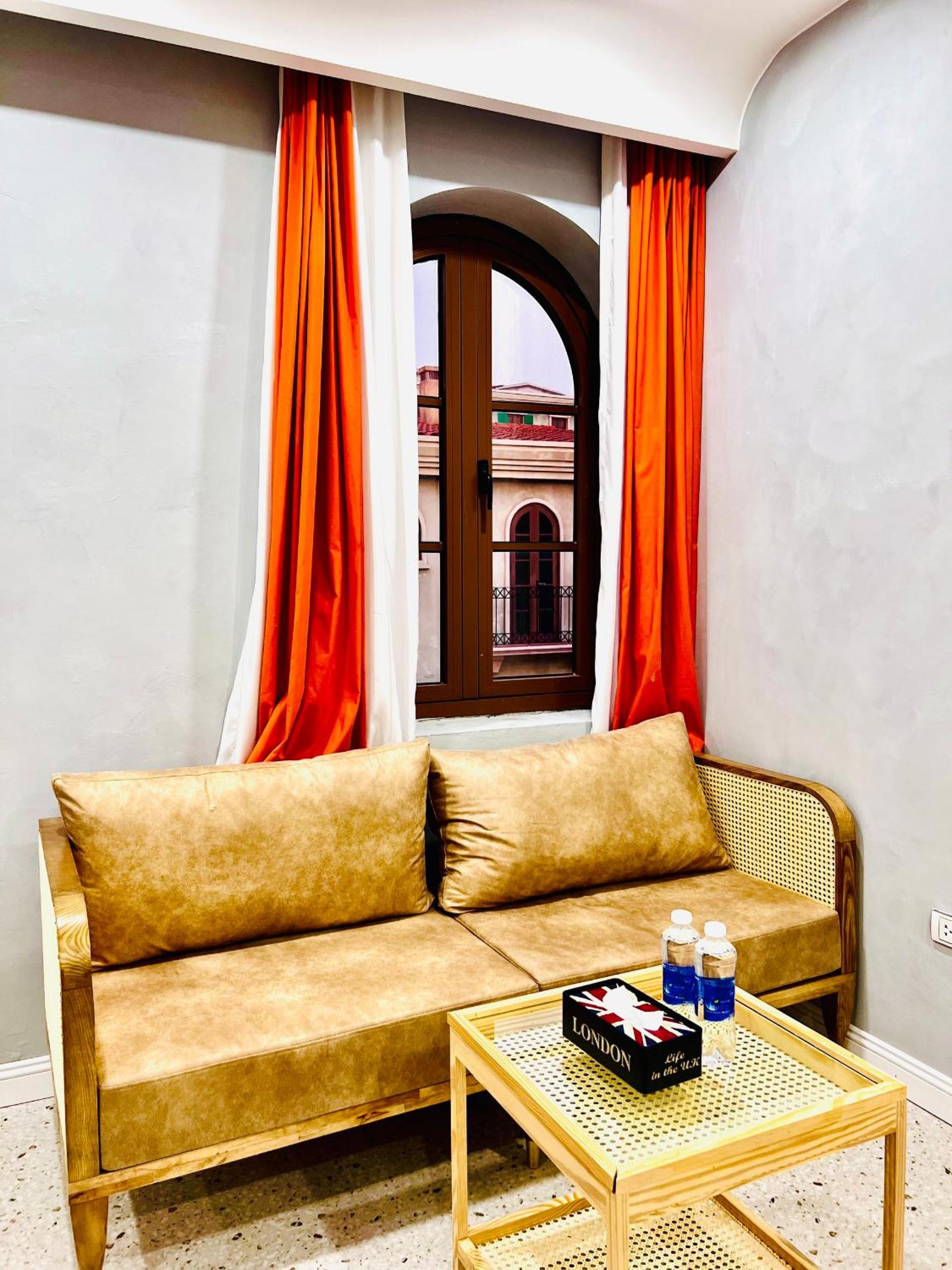 Suite with City View photo 2