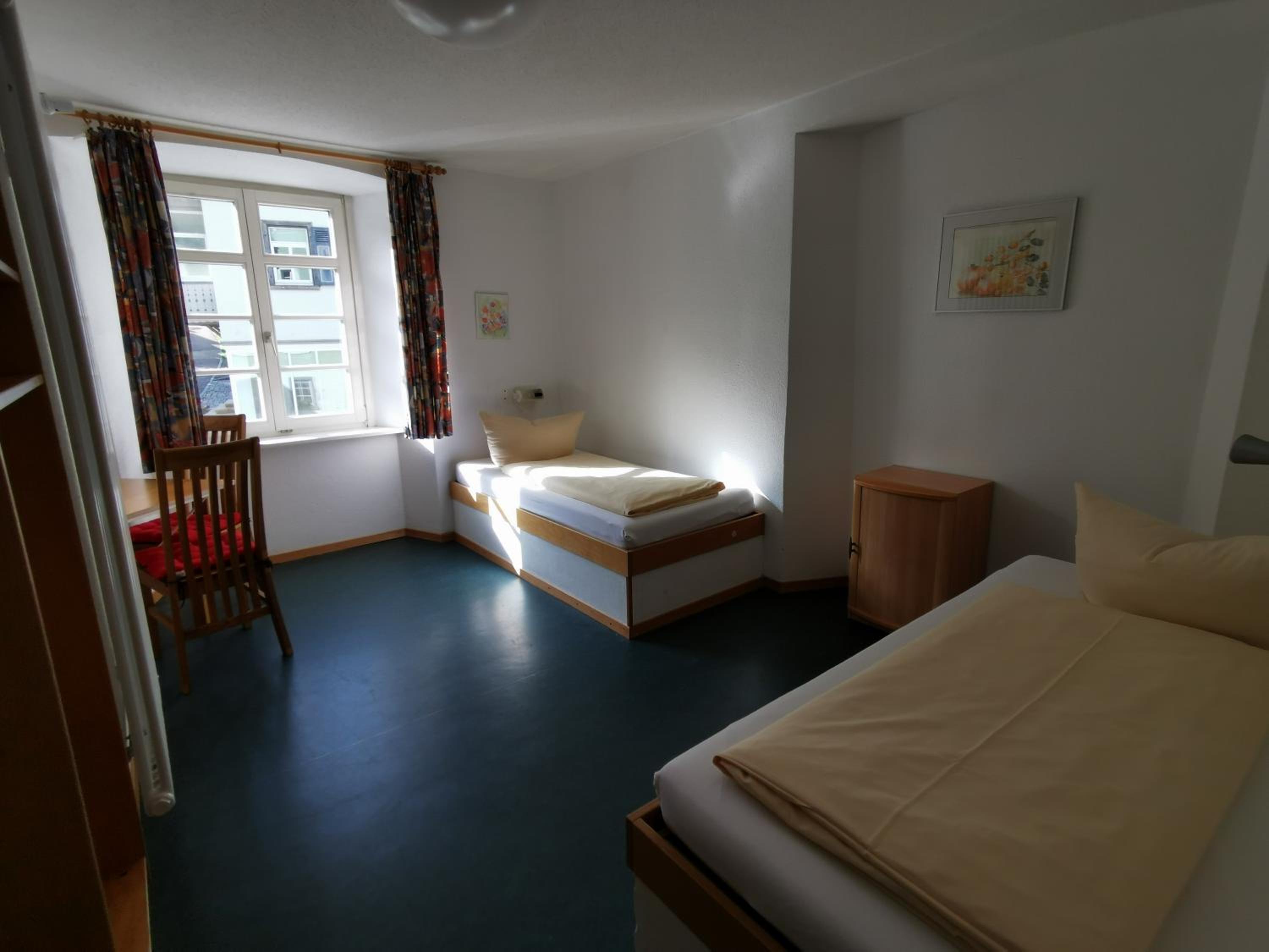 Twin Room With Shared Bathroom