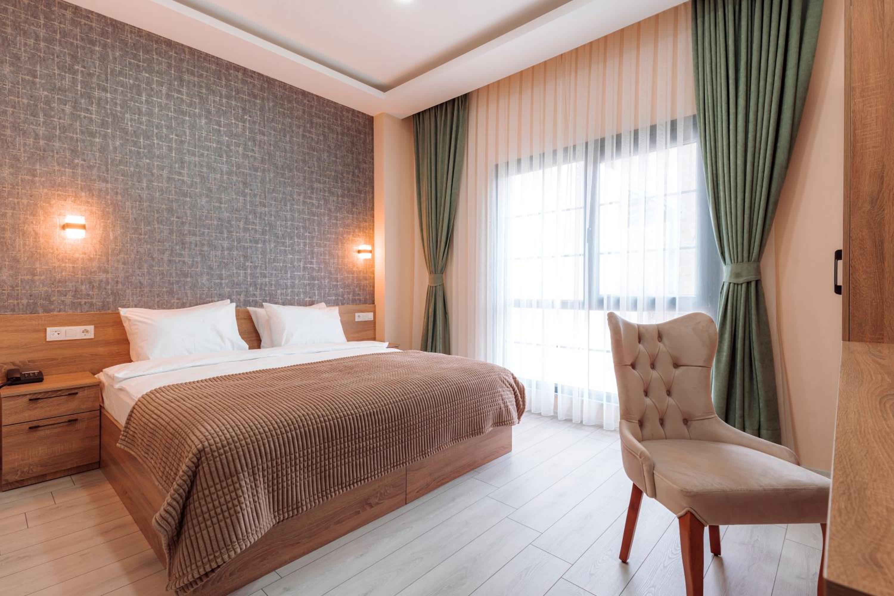 King Room With Mountain View photo 1